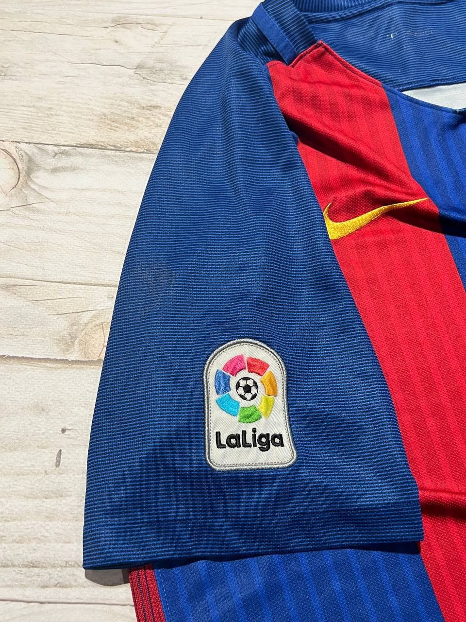 Nike Nike FC Barcelona 2016 2017 Home Shirt Soccer Jersey Size US L / EU 52-54 / 3 - 8 Thumbnail