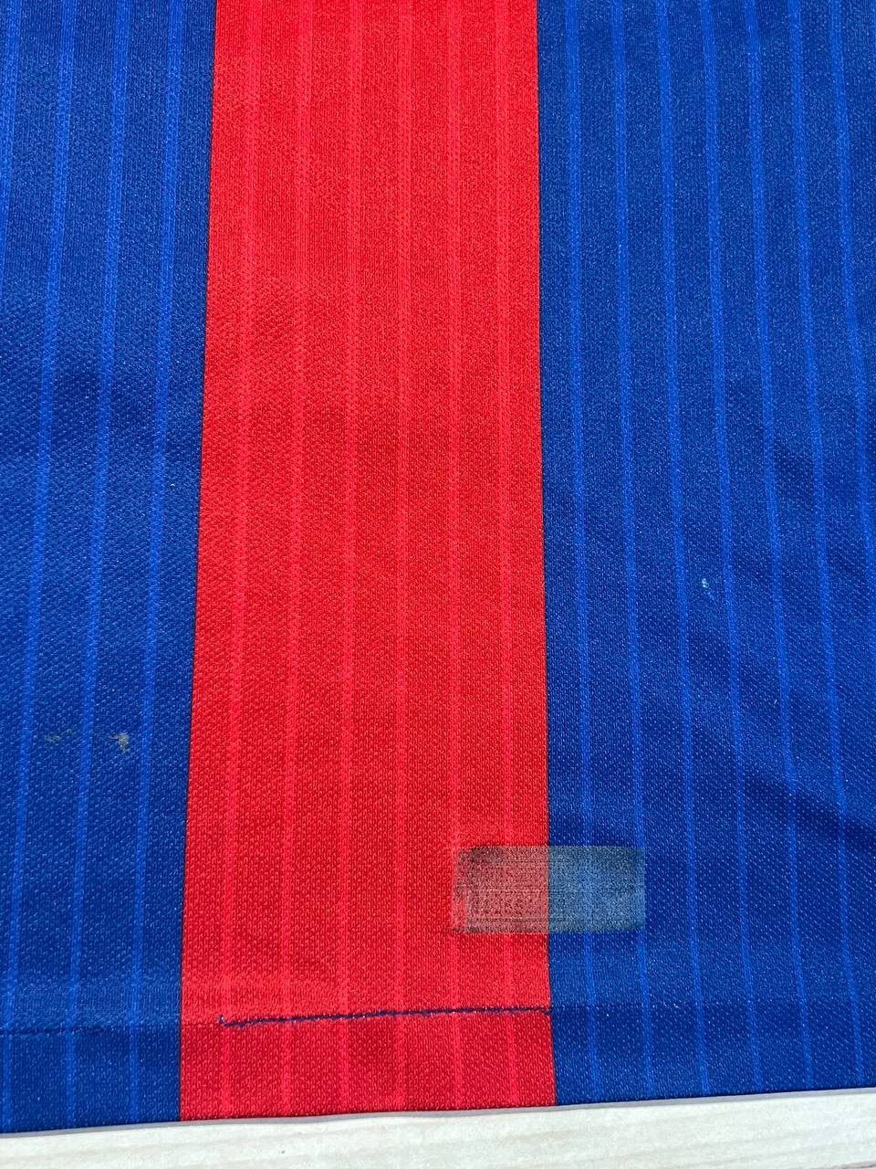 Nike Nike FC Barcelona 2016 2017 Home Shirt Soccer Jersey Size US L / EU 52-54 / 3 - 9 Thumbnail