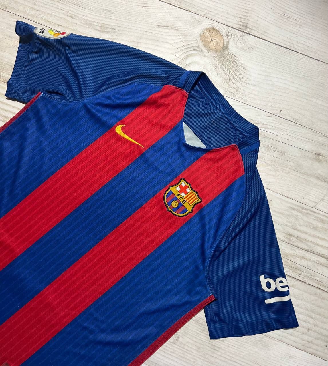 Nike Nike FC Barcelona 2016 2017 Home Shirt Soccer Jersey Size US L / EU 52-54 / 3 - 2 Thumbnail