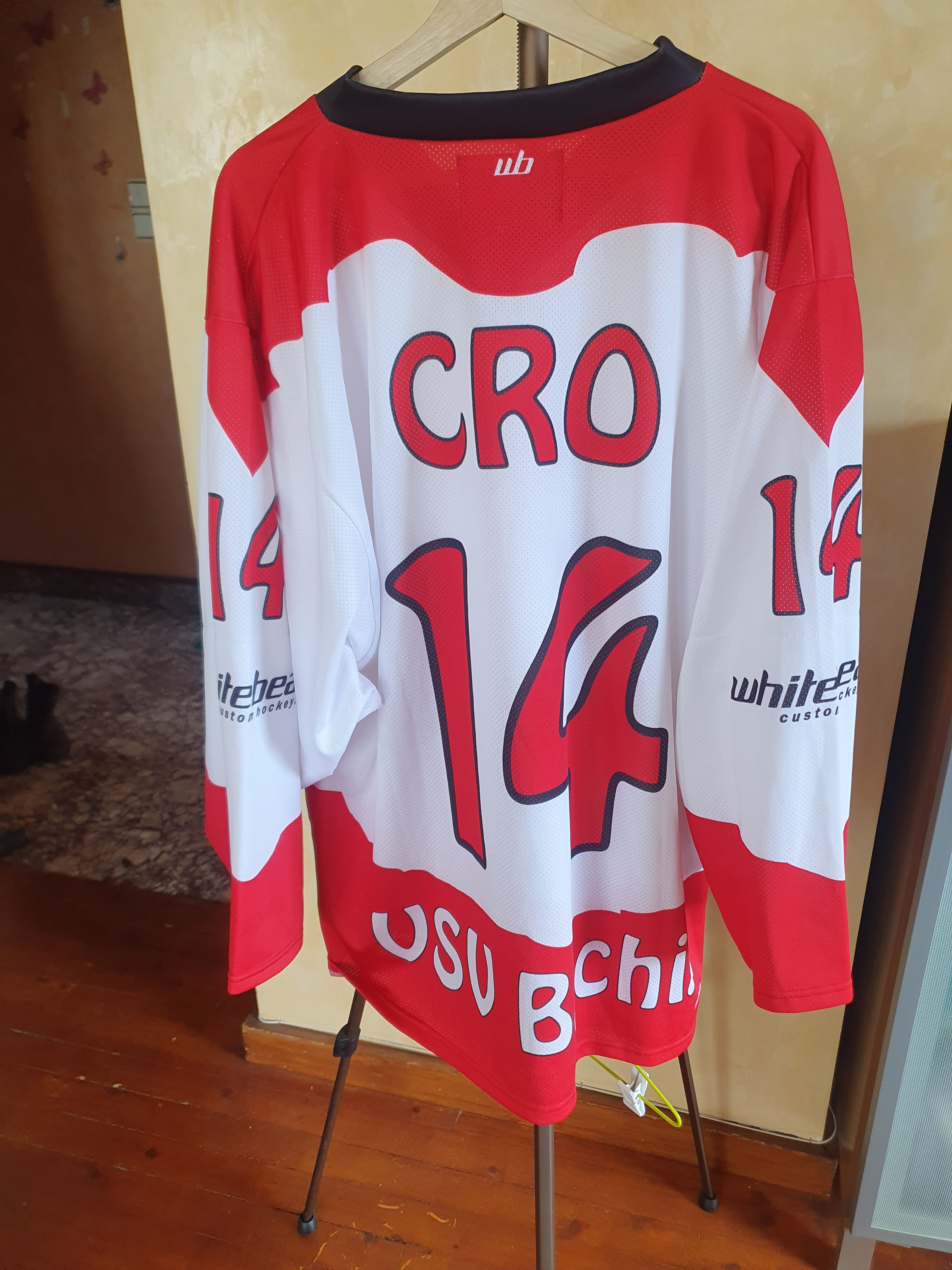 Other WHITE BEAR #14 CRO hokey jersey sz XL Size US XL / EU 56 / 4 - 11 Thumbnail