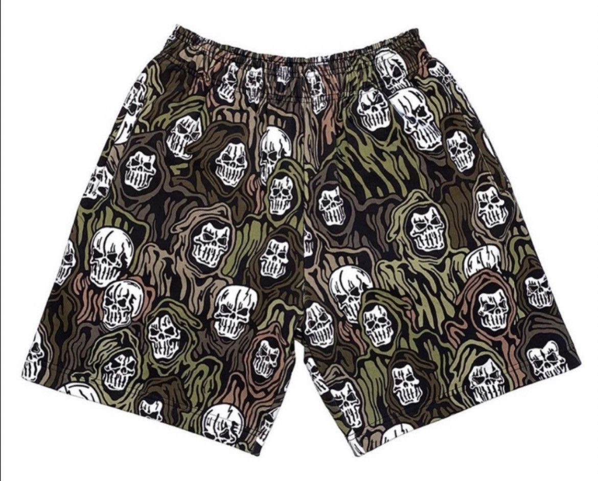 Warren Lotas Warren Lotas Skull Camo Sweat Shorts | Grailed