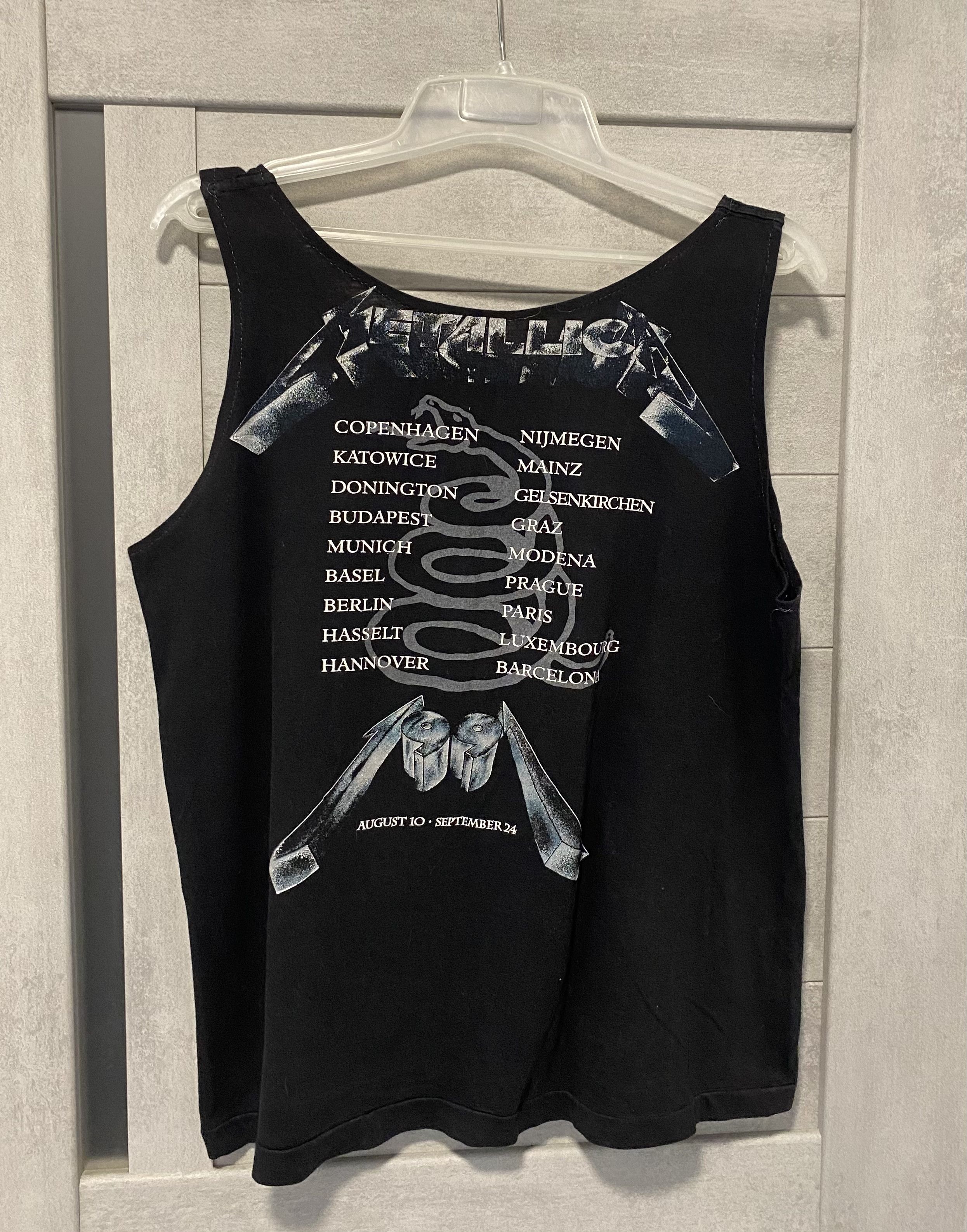 Metallica Vintage 1991 Metallica The Black Album world tour tank Size US L / EU 52-54 / 3 - 2 Thumbnail
