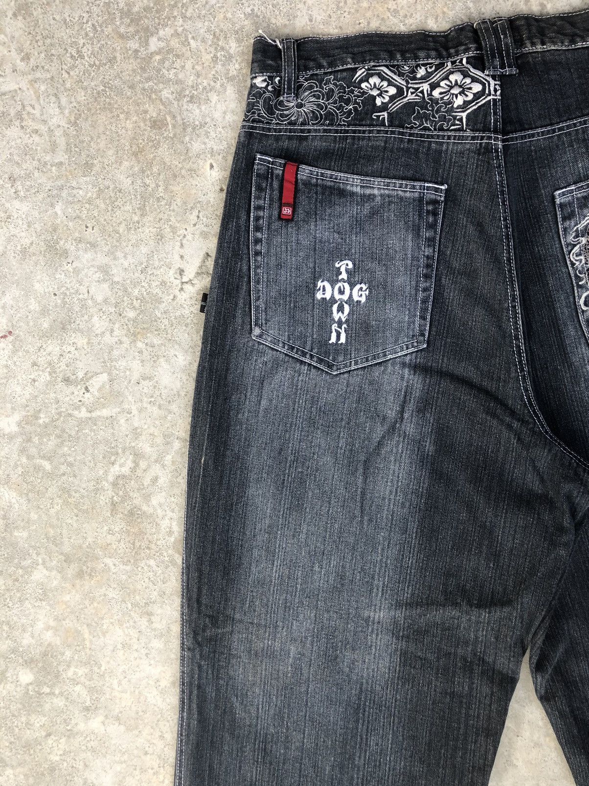 Dogtown Dogtown Embroidered Jeans Baggy Jeans Hip Hop Skateboards Size US 37 - 9 Thumbnail
