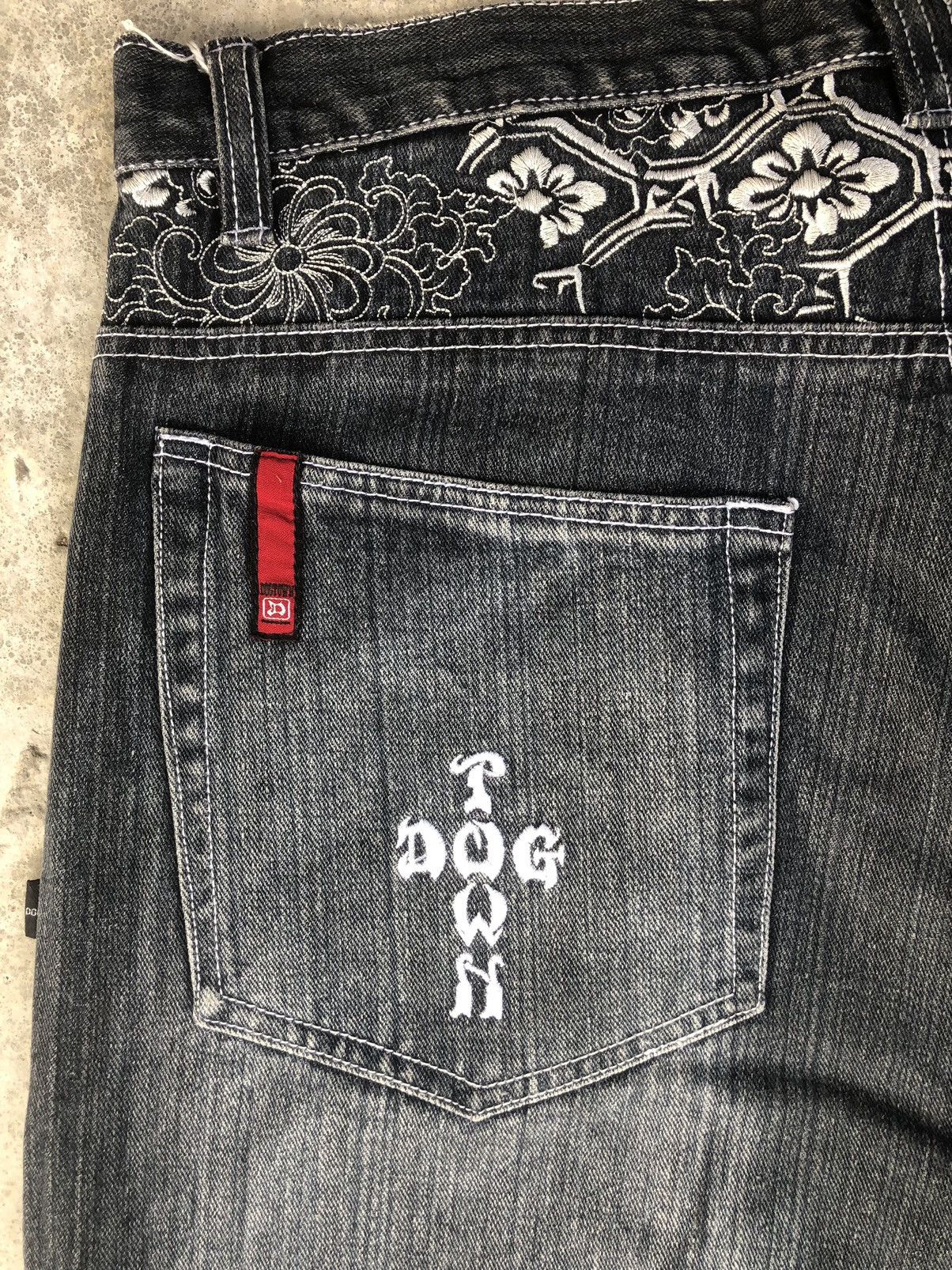 Dogtown Dogtown Embroidered Jeans Baggy Jeans Hip Hop Skateboards Size US 37 - 17 Thumbnail
