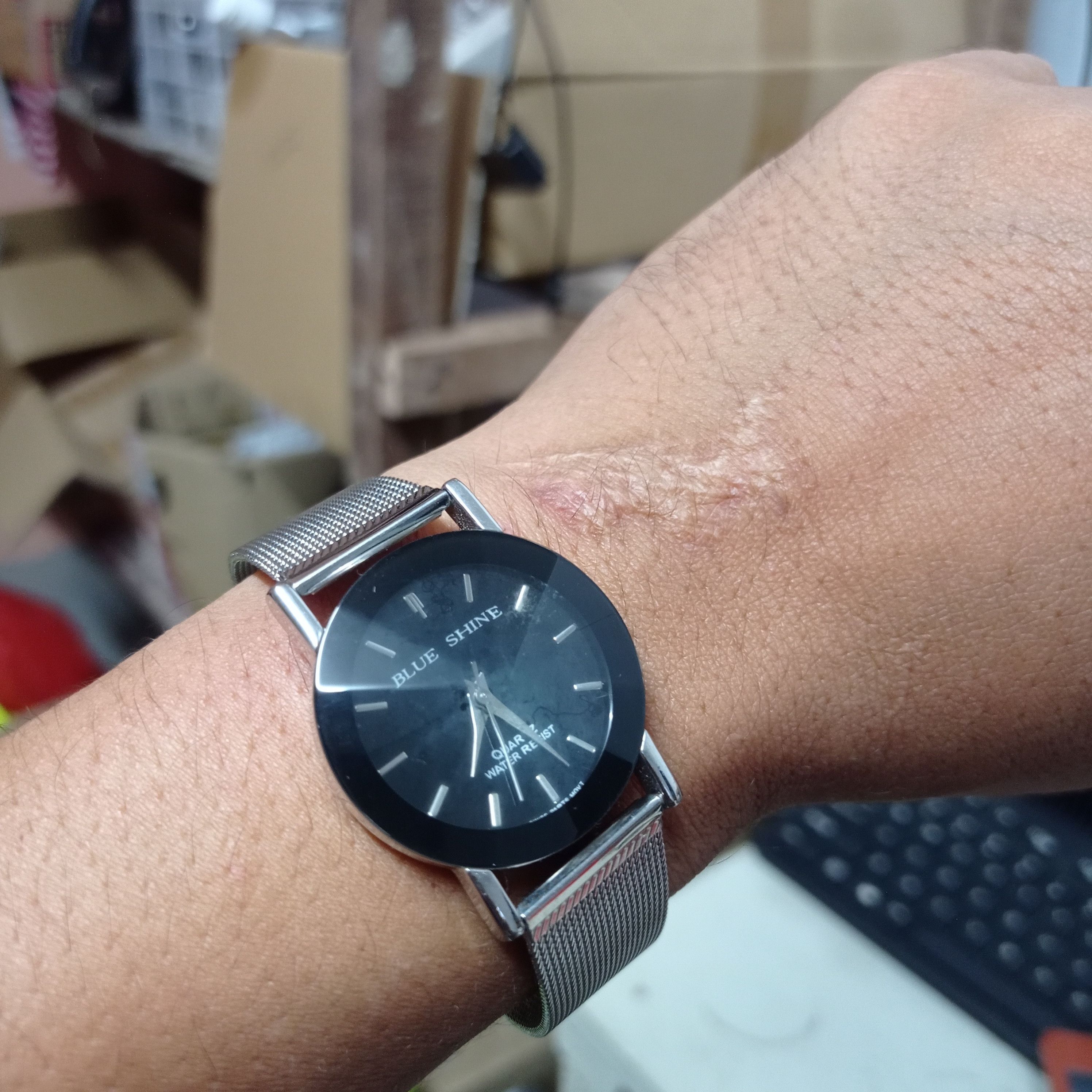 Japanese Brand Retro Swiss Watch by BLUE SHINE (Cutting Glasses) Size ONE SIZE - 1 Thumbnail