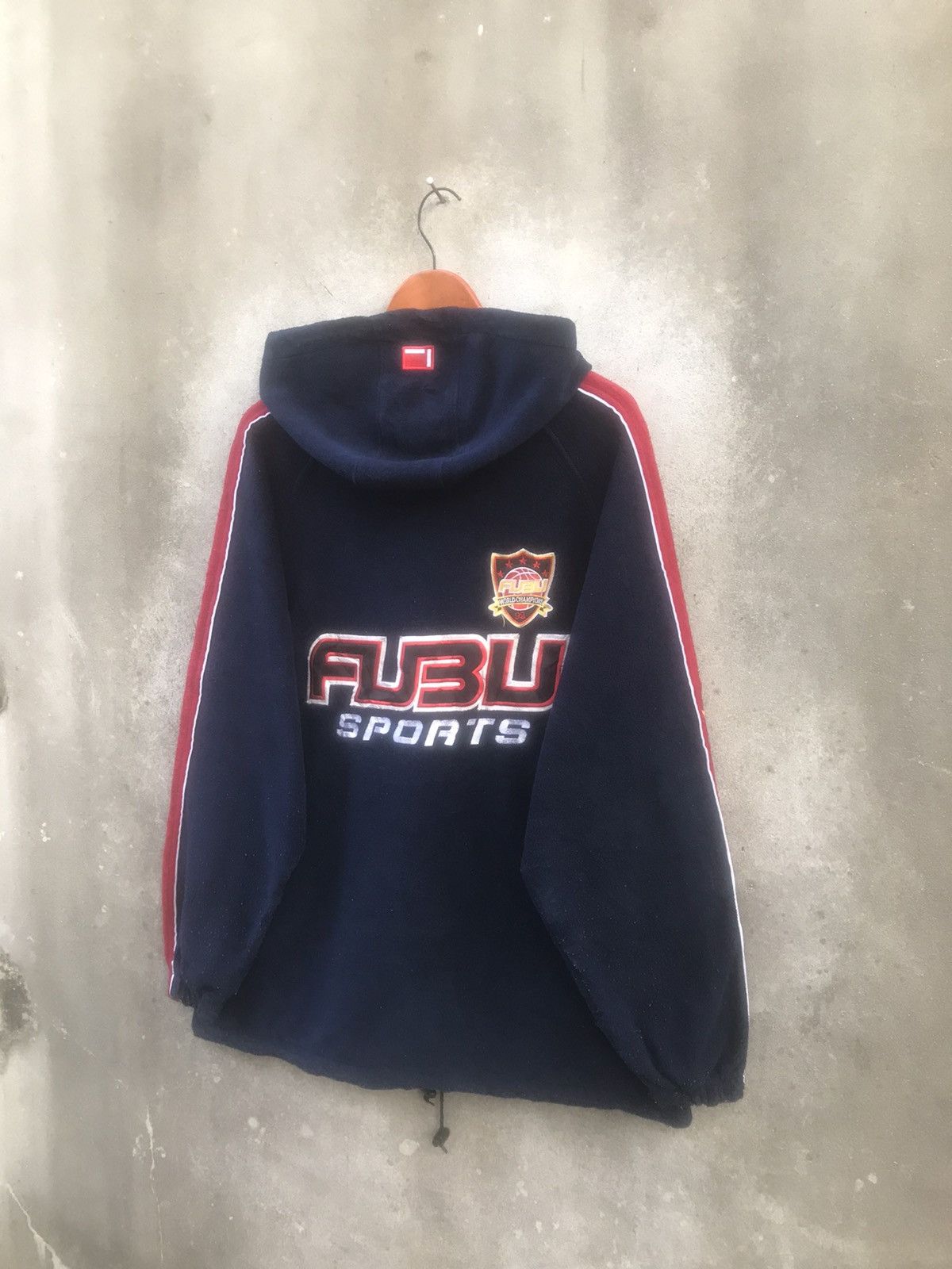 Fubu × Rap Tees × Vintage 🔥Rare🔥Vintage Fubu Sports Big Logo Embroidery Sherpa Fleece Size US L / EU 52-54 / 3 - 11 Thumbnail