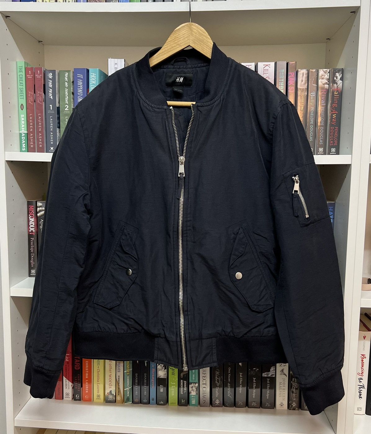 H&M H&M MA-1 Bomber Jacket Size US L / EU 52-54 / 3 - 1 Thumbnail