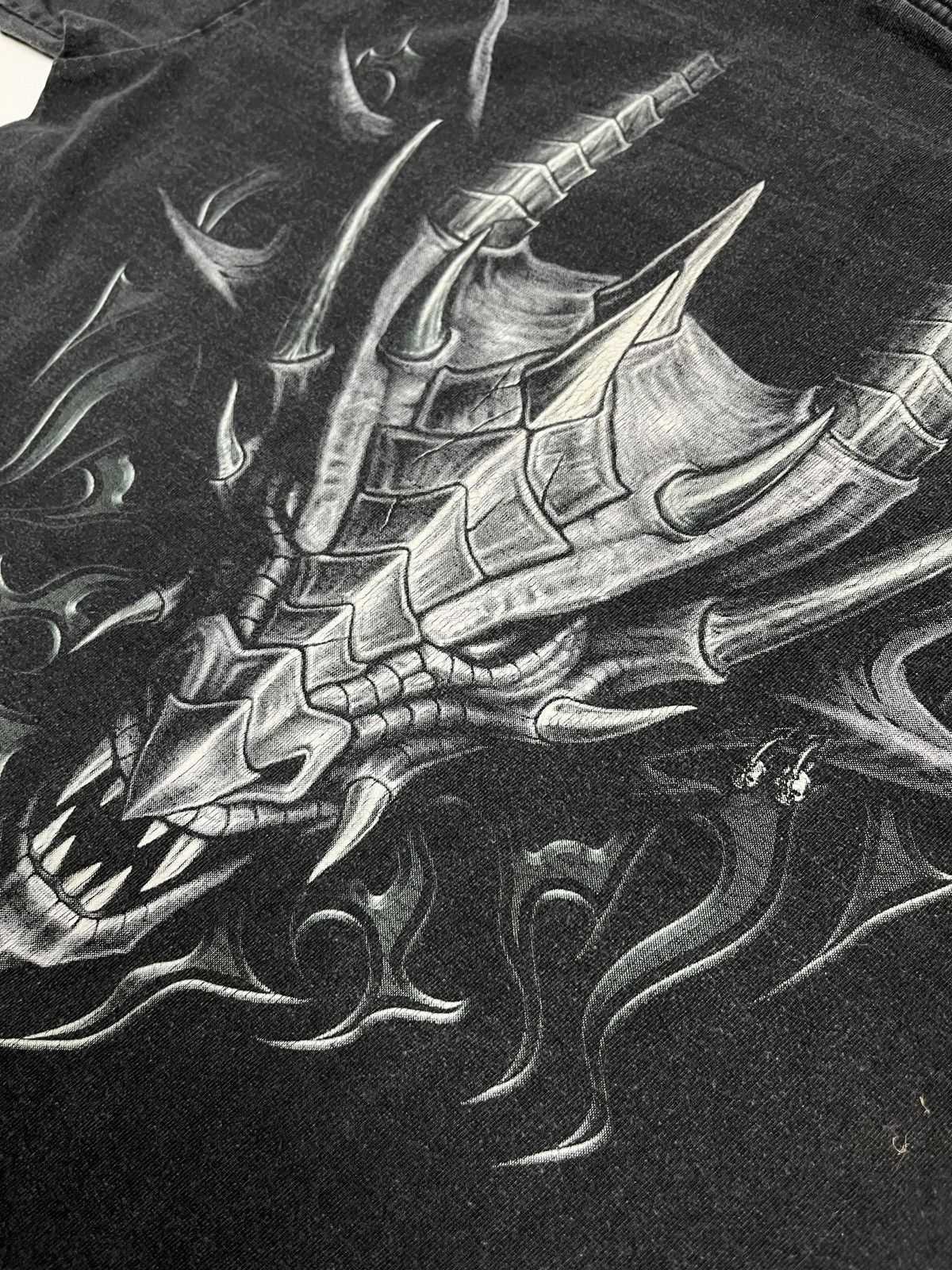 Other Vintage Faded Dragon’s Mother T-Shirt Y2K Single Stitch Size US M / EU 48-50 / 2 - 10 Thumbnail