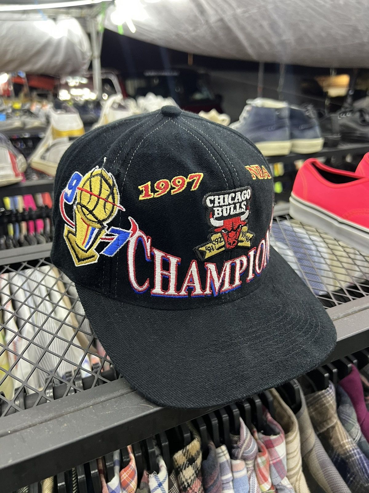 Bulls 1997 Bulls Vintage Cap Chicago Bulls Logo Athletic Champion