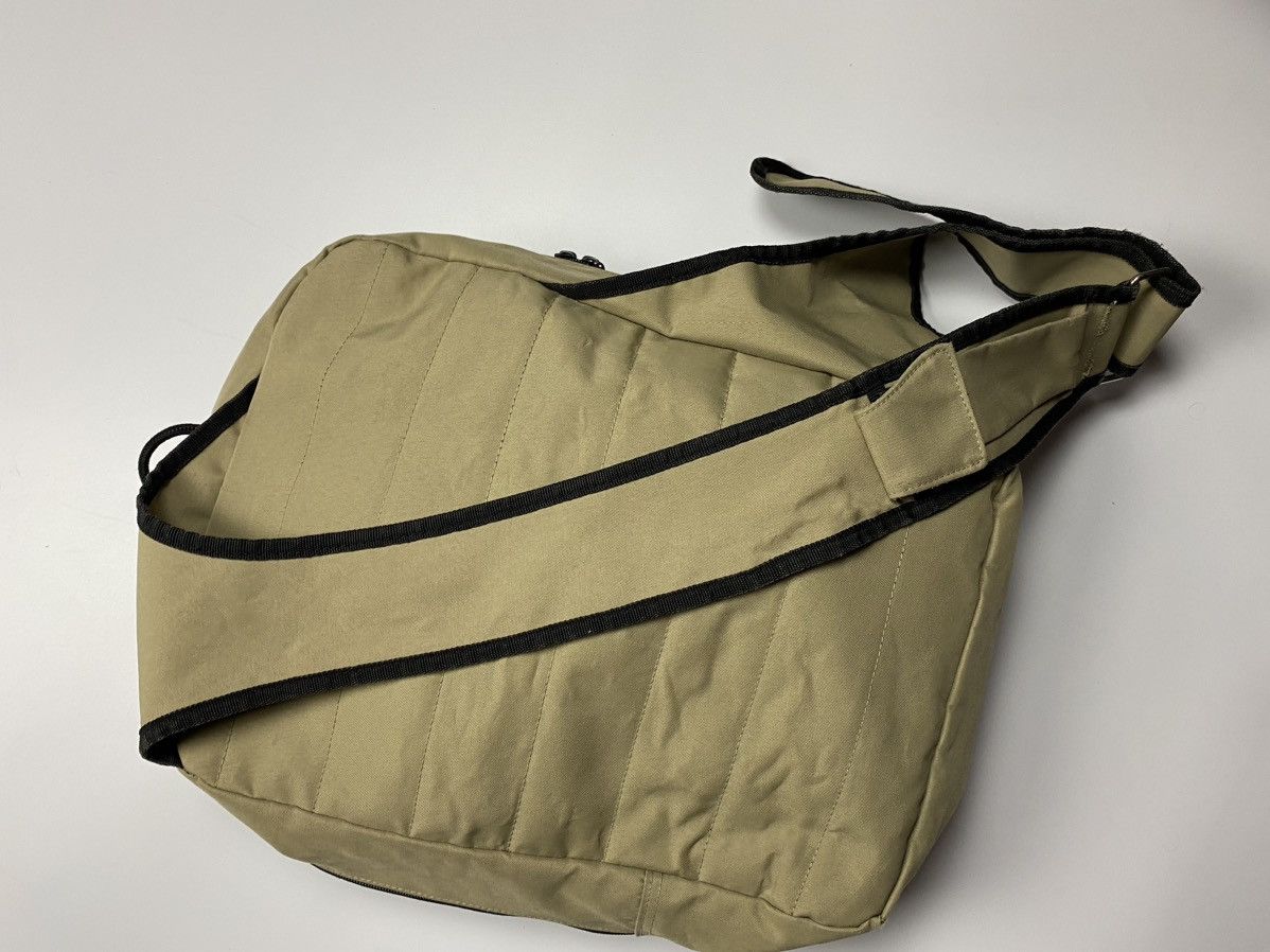 Nike 🦍Nike Vintage Metal Logo Sling Bag🦍 Size ONE SIZE - 7 Thumbnail