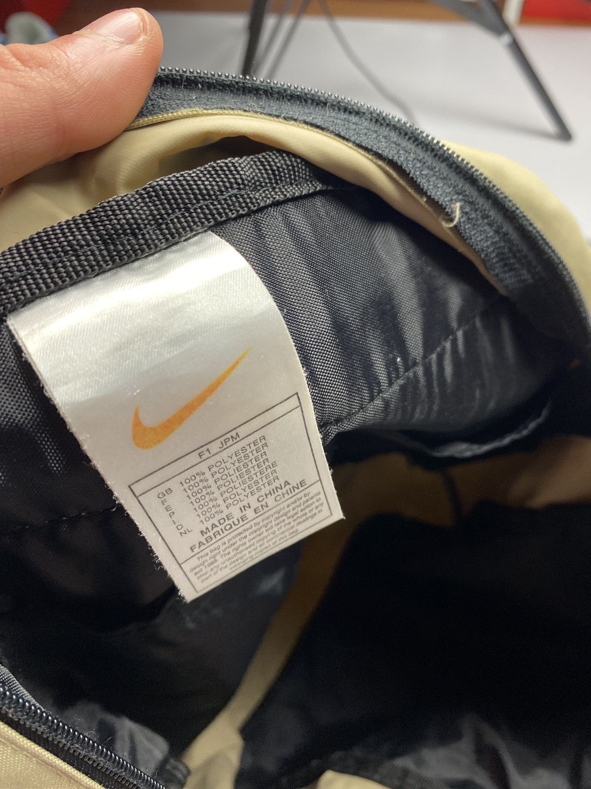 Nike 🦍Nike Vintage Metal Logo Sling Bag🦍 Size ONE SIZE - 4 Thumbnail