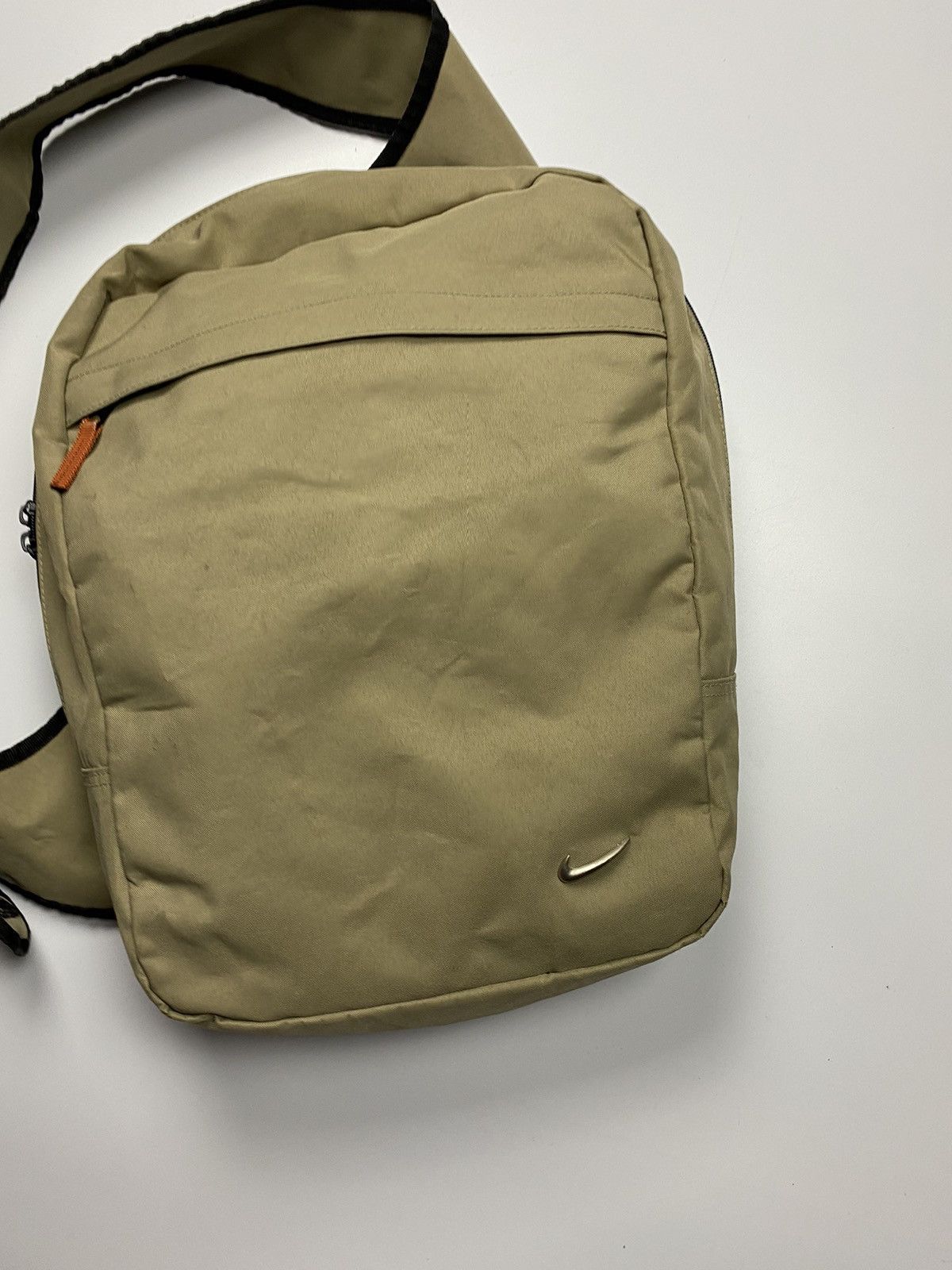 Nike 🦍Nike Vintage Metal Logo Sling Bag🦍 Size ONE SIZE - 2 Thumbnail