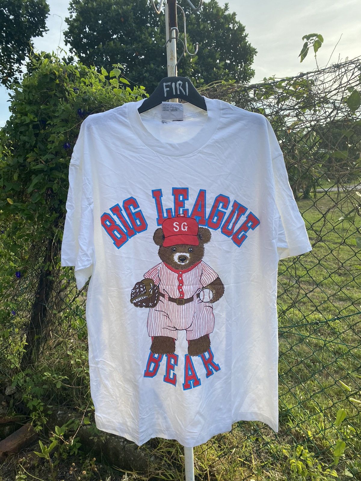 Vintage Vintage Big League Bear Sleepygirl Tshirt Size US XL / EU 56 / 4 - 1 Thumbnail