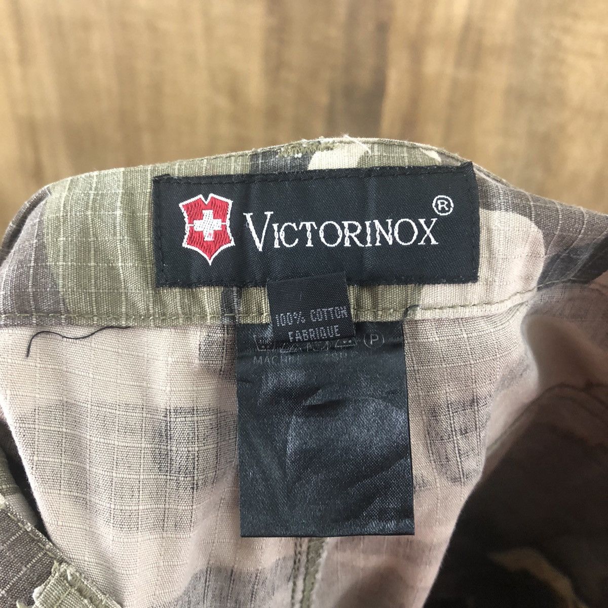 Victorinox VINTAGE VICTORINOX CAMO CARGO PANTS # 022 Size US 32 / EU 48 - 13 Thumbnail