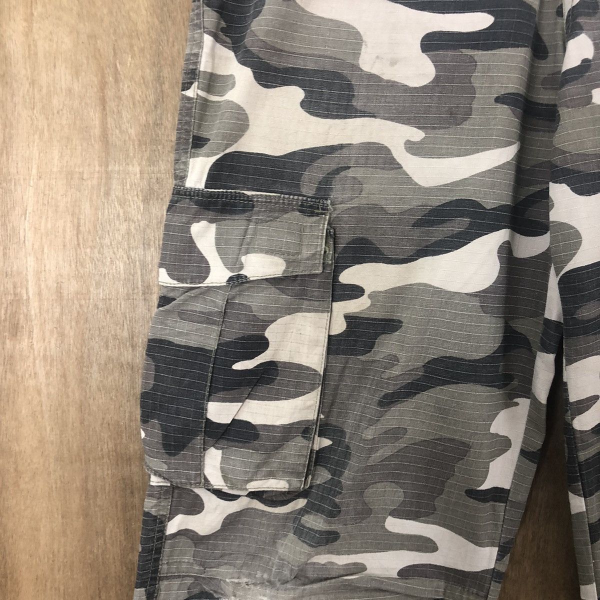 Victorinox VINTAGE VICTORINOX CAMO CARGO PANTS # 022 Size US 32 / EU 48 - 5 Thumbnail