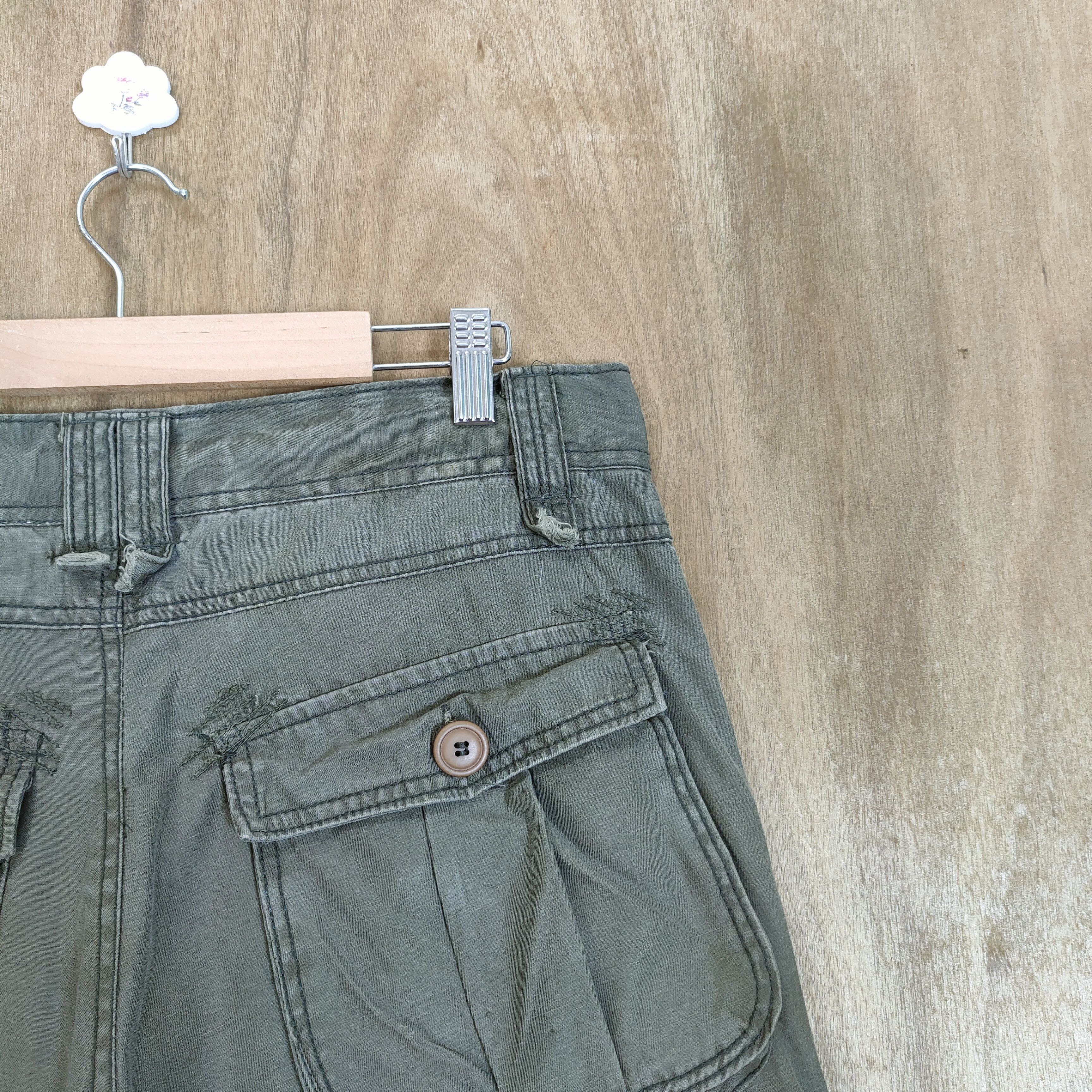 Vintage VINTAGE JAPANESE FADED BONDAGE CARGO PANTS Size US 34 / EU 50 - 11 Thumbnail
