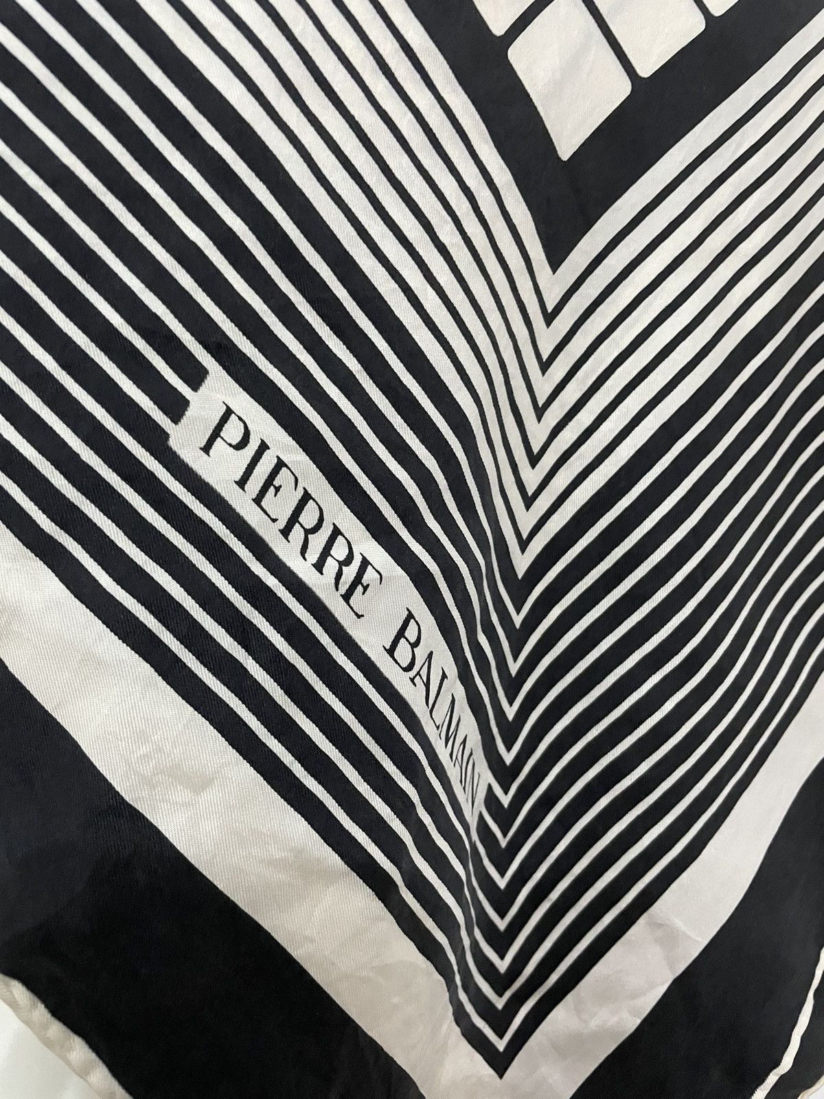 Other × Pierre Balmain × Vintage Pierre Balmain Silk Scarf Size ONE SIZE - 2 Thumbnail