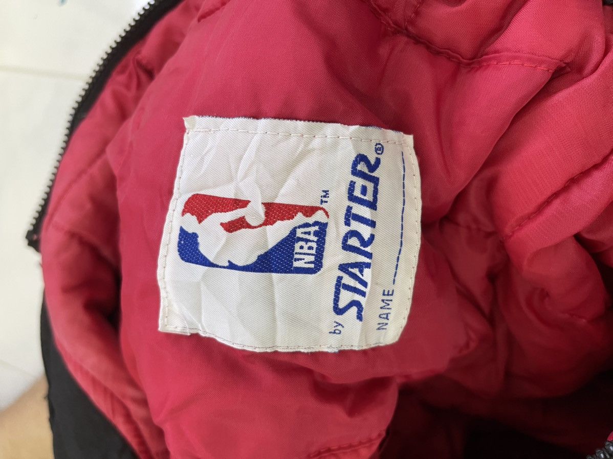 NBA FADED!! Vintage Chicago Bulls Big Logo Jacket Size XL Size US XL / EU 56 / 4 - 14 Thumbnail