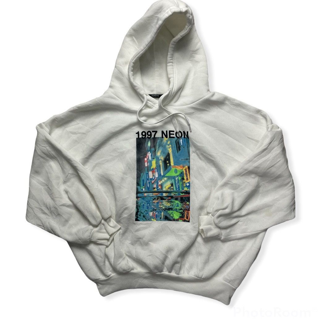 Sureve Sweatshirt