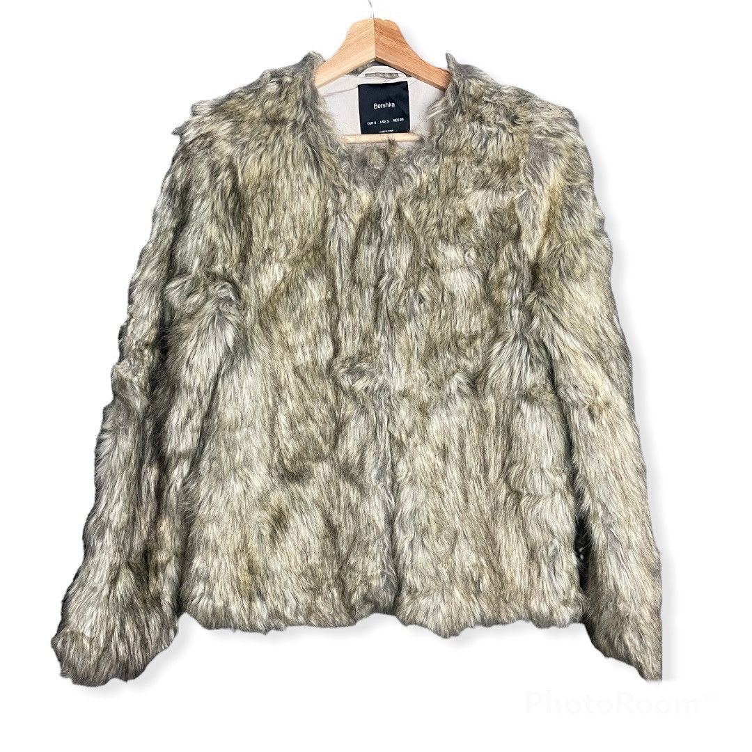 20471120 × Bershka × Marni Berska Mohair Sweater Size S / US 4 / IT 40 - 1 Thumbnail