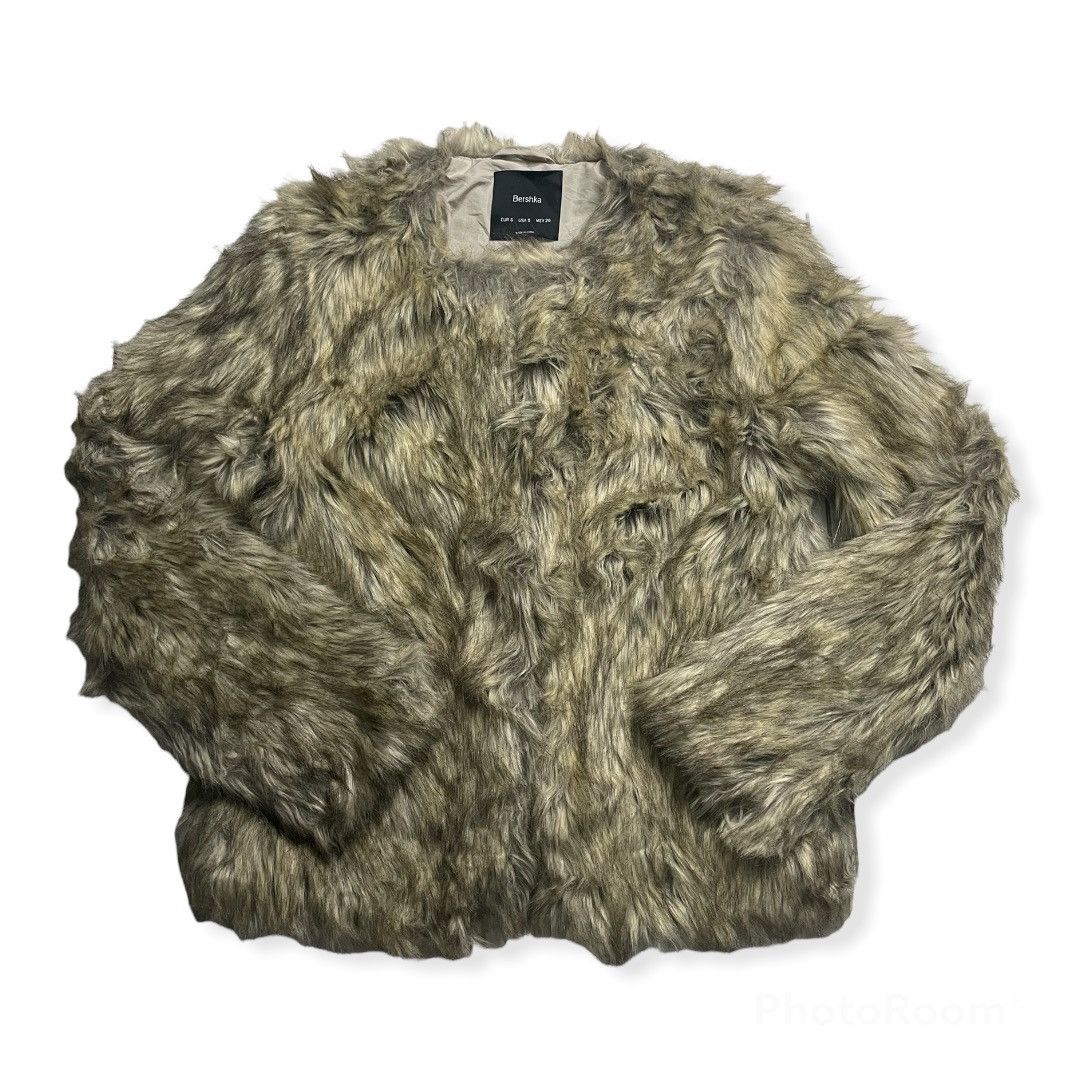 20471120 × Bershka × Marni Berska Mohair Sweater Size S / US 4 / IT 40 - 2 Thumbnail