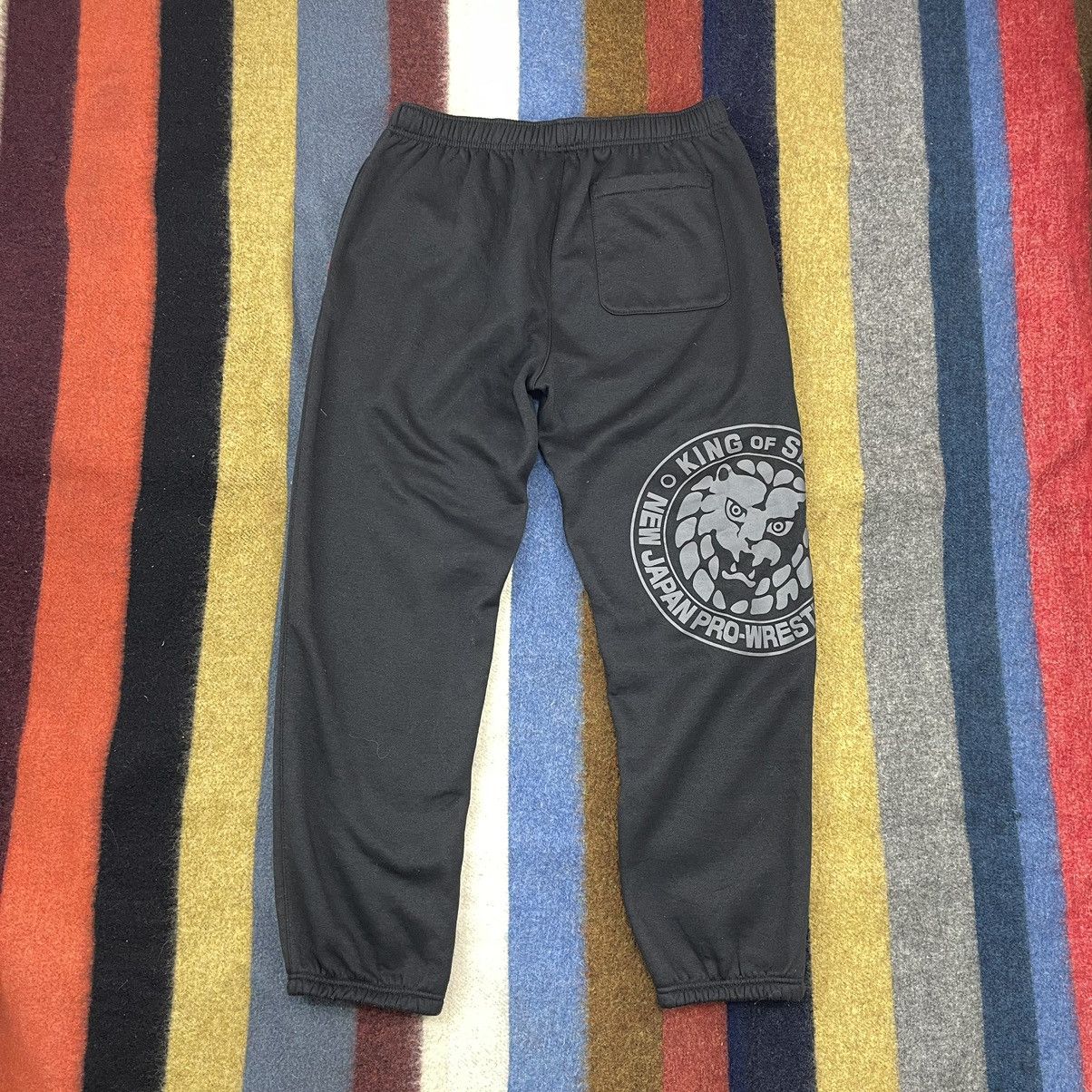 image of Njpw Japan Wrestling Sweatpant 1117/an in Black, Men's (Size 38)