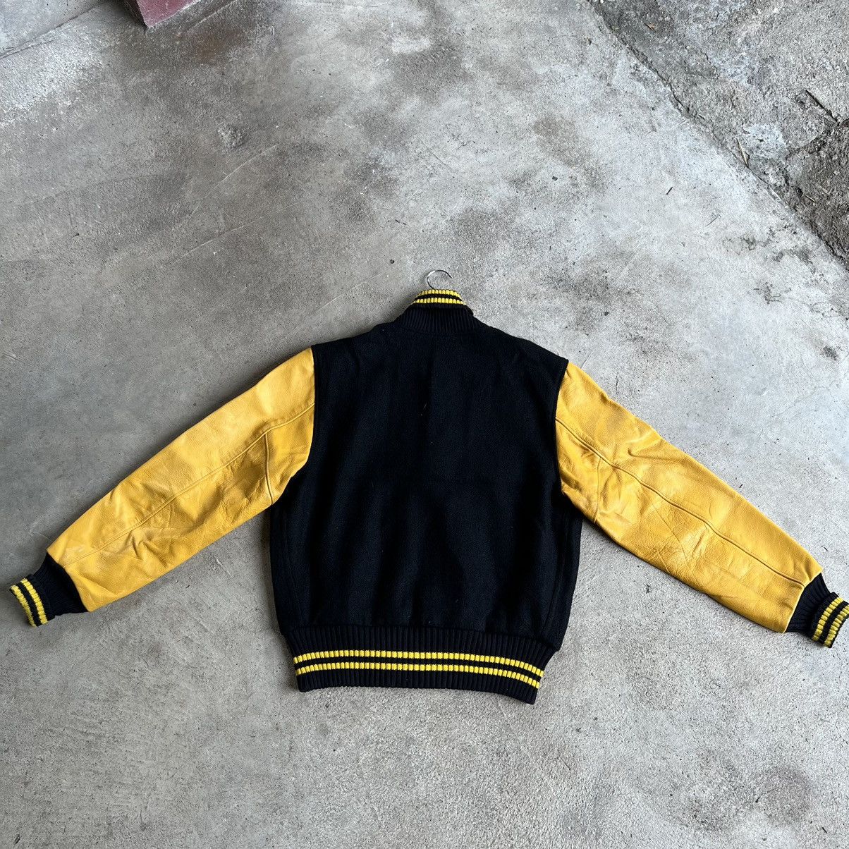 Vintage Vintage Albion Knitting Mills Leather Varsity Jacket Size US L / EU 52-54 / 3 - 2 Thumbnail