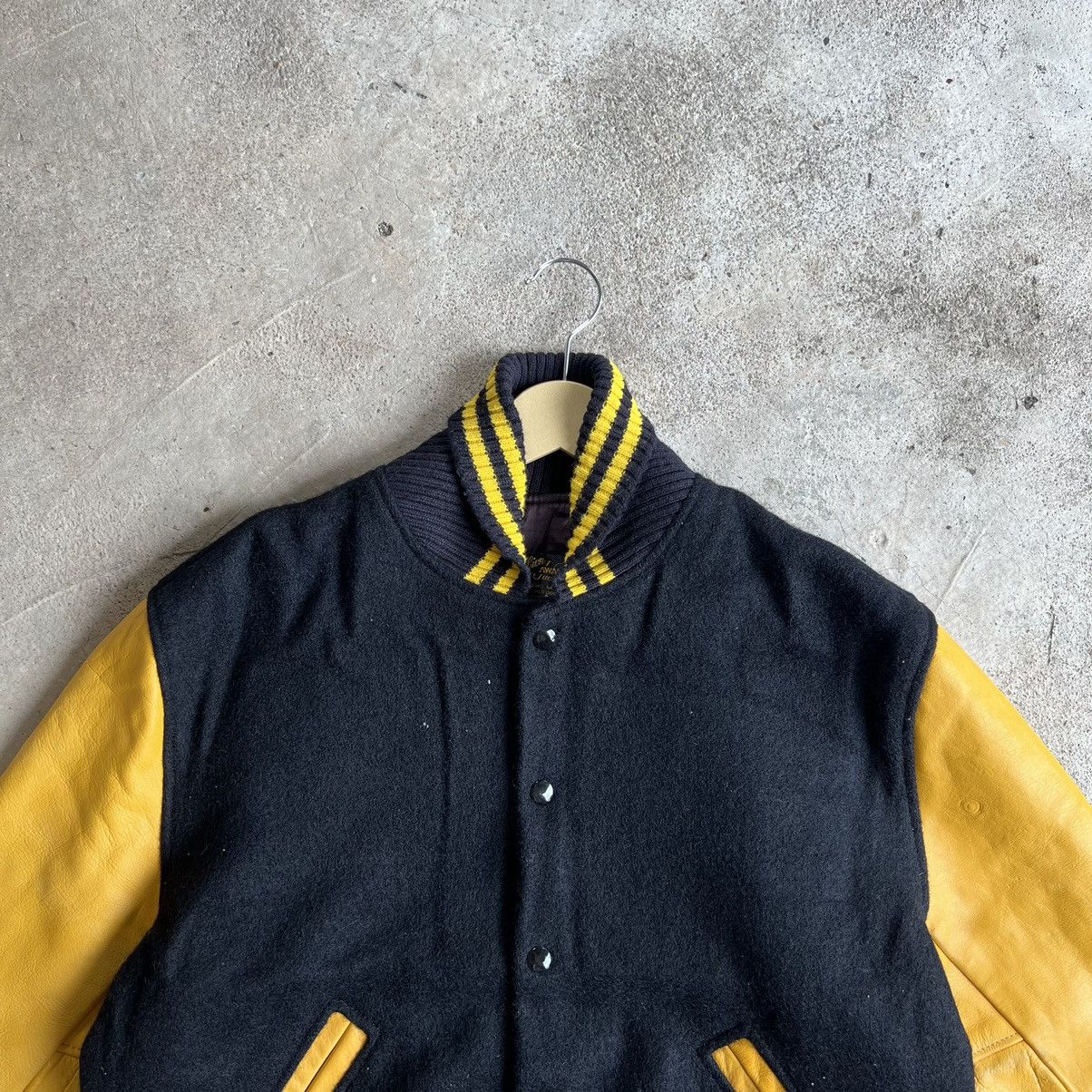 Vintage Vintage Albion Knitting Mills Leather Varsity Jacket Size US L / EU 52-54 / 3 - 3 Thumbnail