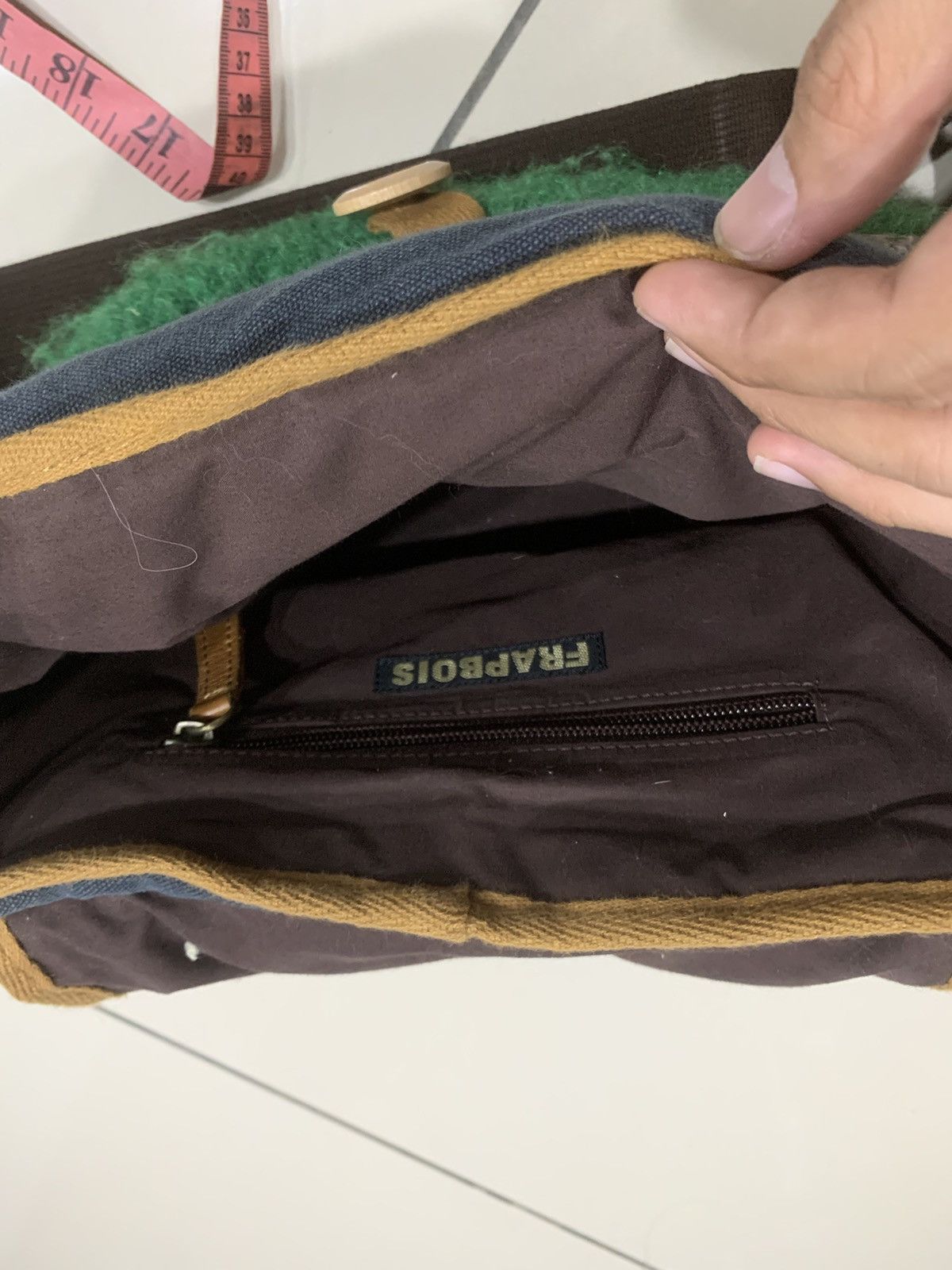 Frapbois × Issey Miyake × Japanese Brand FRAPBOIS BY ISSEY MIYAKE SHOULDER BAG Size ONE SIZE - 4 Thumbnail