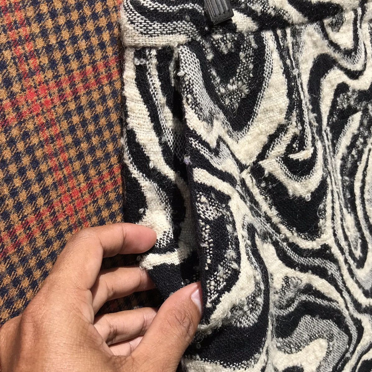 Dries Van Noten 🔥Hot Item🔥Vintage Dries Van Noten Wool Skirt Size 28" / US 6 / IT 42 - 8 Thumbnail