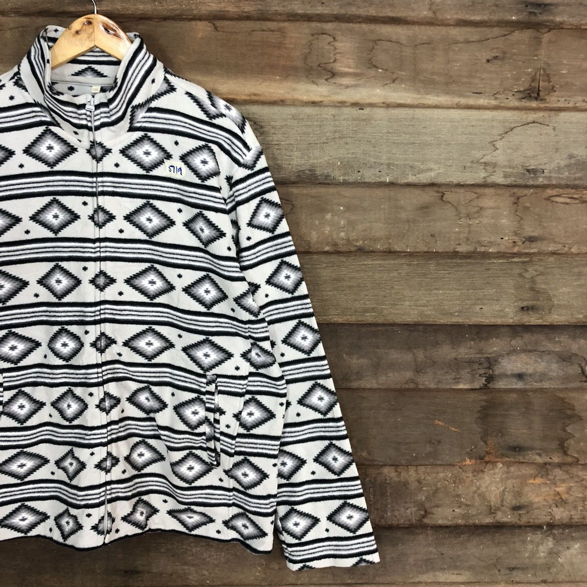 Japanese Brand Topvalu Navajo fleece Grey Sweatshirt #5719 Size US XL / EU 56 / 4 - 5 Thumbnail