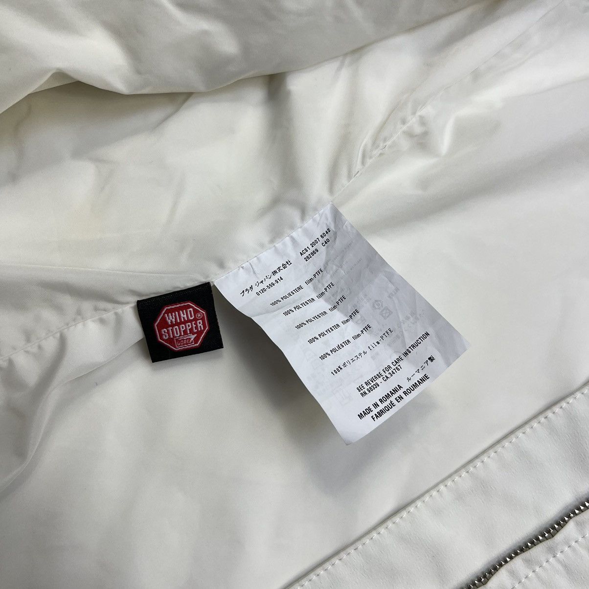 Designer × Prada Prada Nylon White Wind Stopper Goretex Light Jacket Size M / US 6-8 / IT 42-44 - 8 Thumbnail