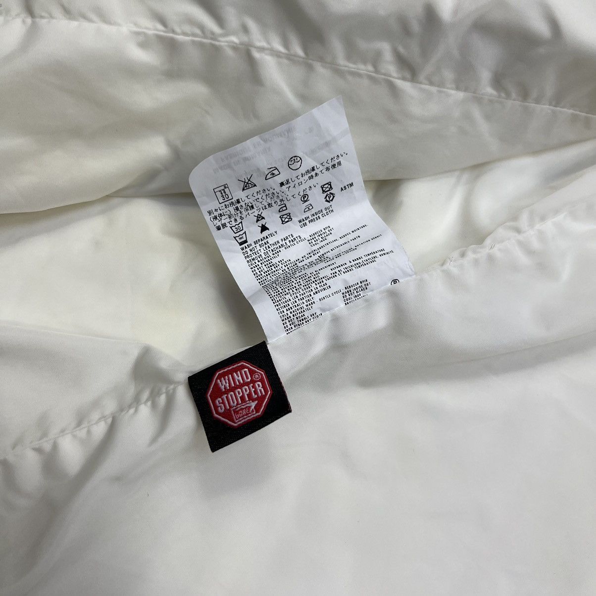 Designer × Prada Prada Nylon White Wind Stopper Goretex Light Jacket Size M / US 6-8 / IT 42-44 - 9 Thumbnail