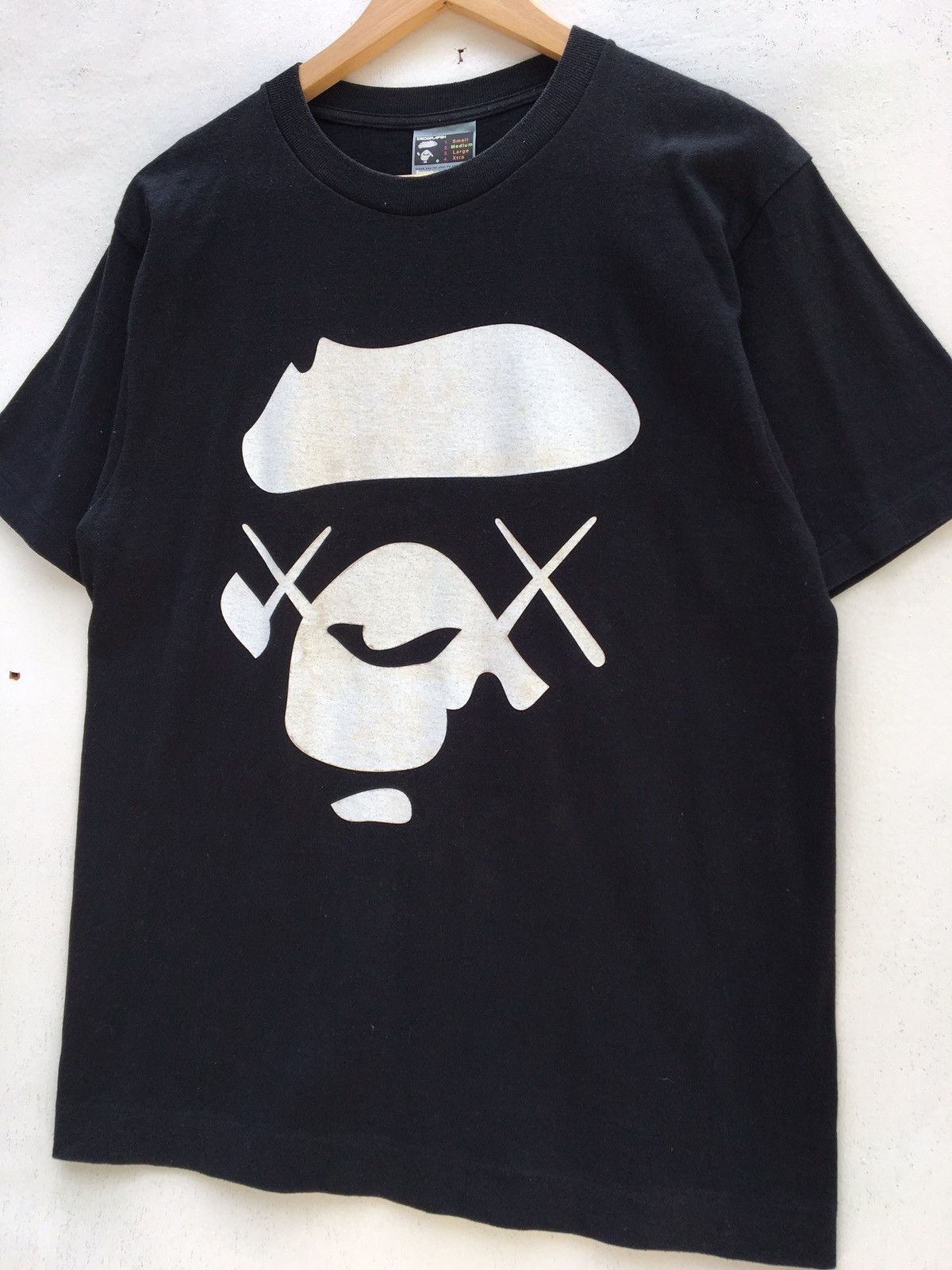 Bape × Kaws Bape x Kaws Ape Face Tee Size US M / EU 48-50 / 2 - 6 Thumbnail