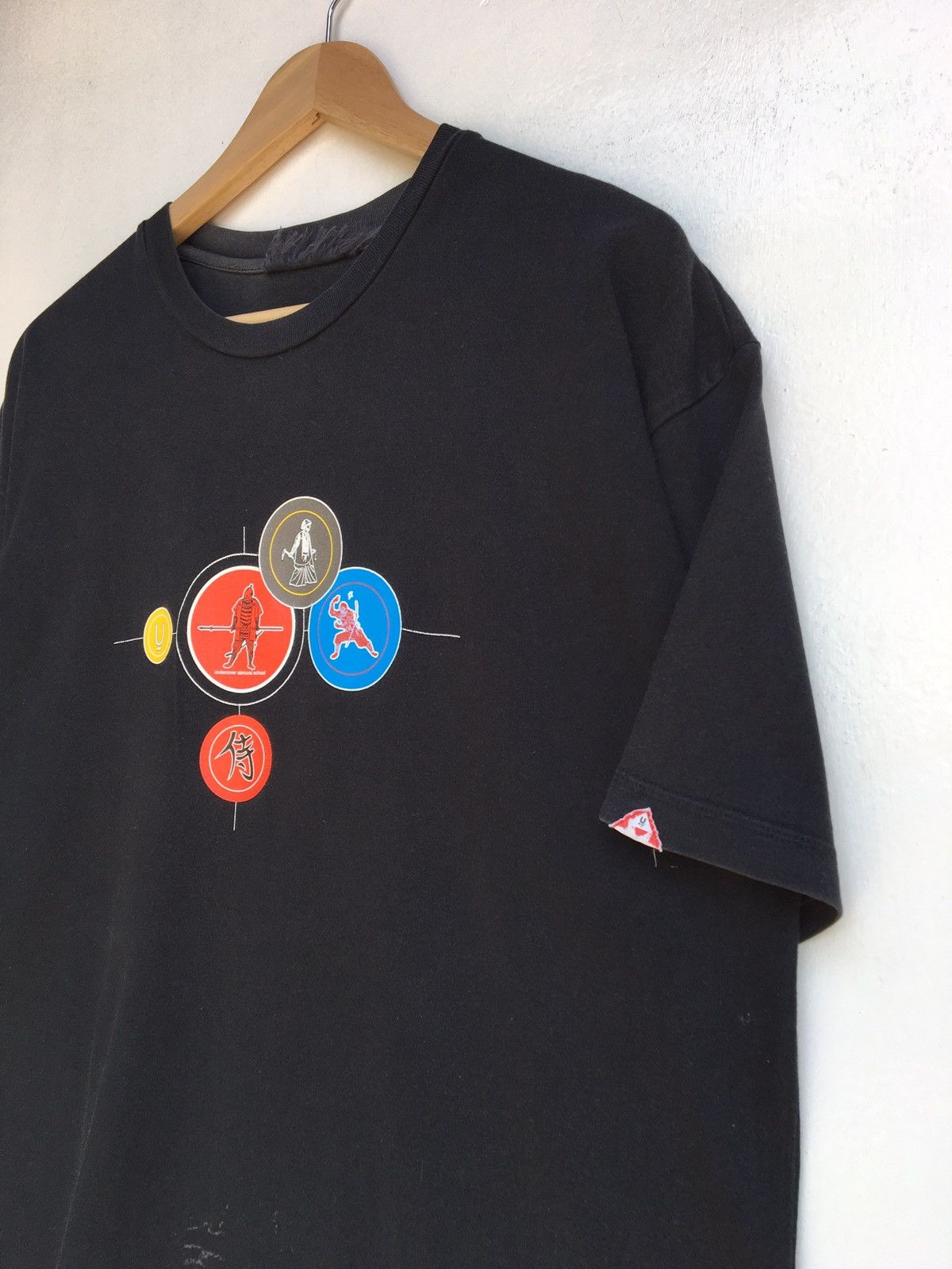 Jun Takahashi Rare Undercover SS2000 Samurai School Tshirt Size US L / EU 52-54 / 3 - 11 Thumbnail