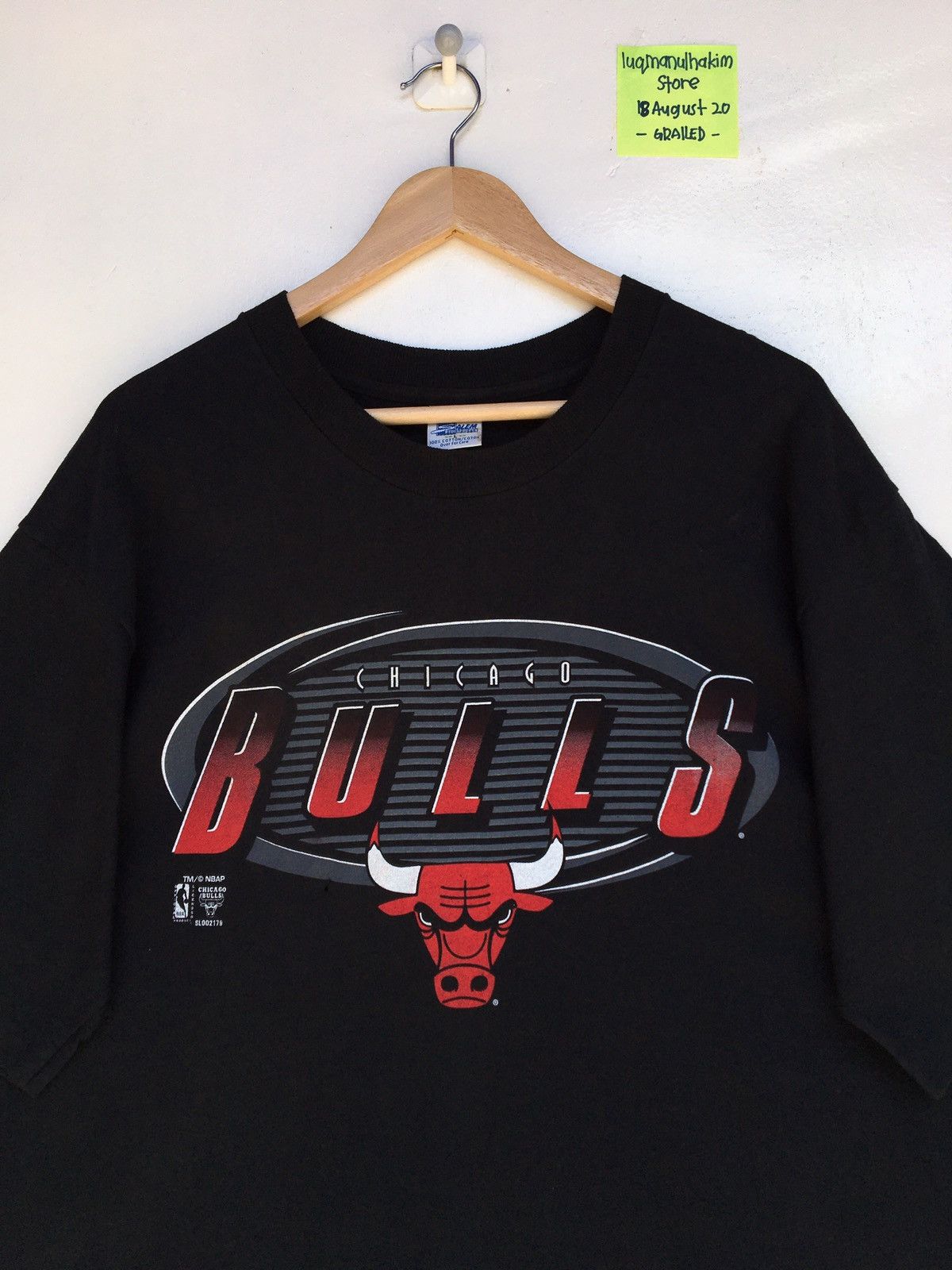 NBA Vintage 90’s Chicago Bulls NBA Logo x Saleem Sportswear Tee Size US L / EU 52-54 / 3 - 4 Thumbnail