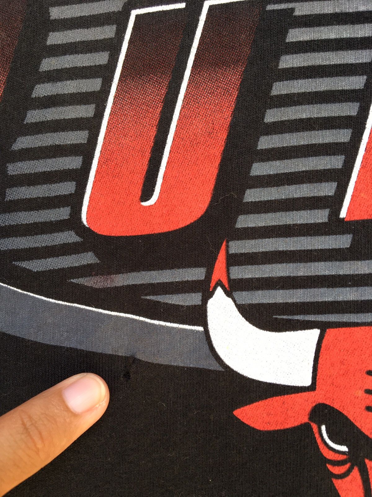 NBA Vintage 90’s Chicago Bulls NBA Logo x Saleem Sportswear Tee Size US L / EU 52-54 / 3 - 6 Thumbnail
