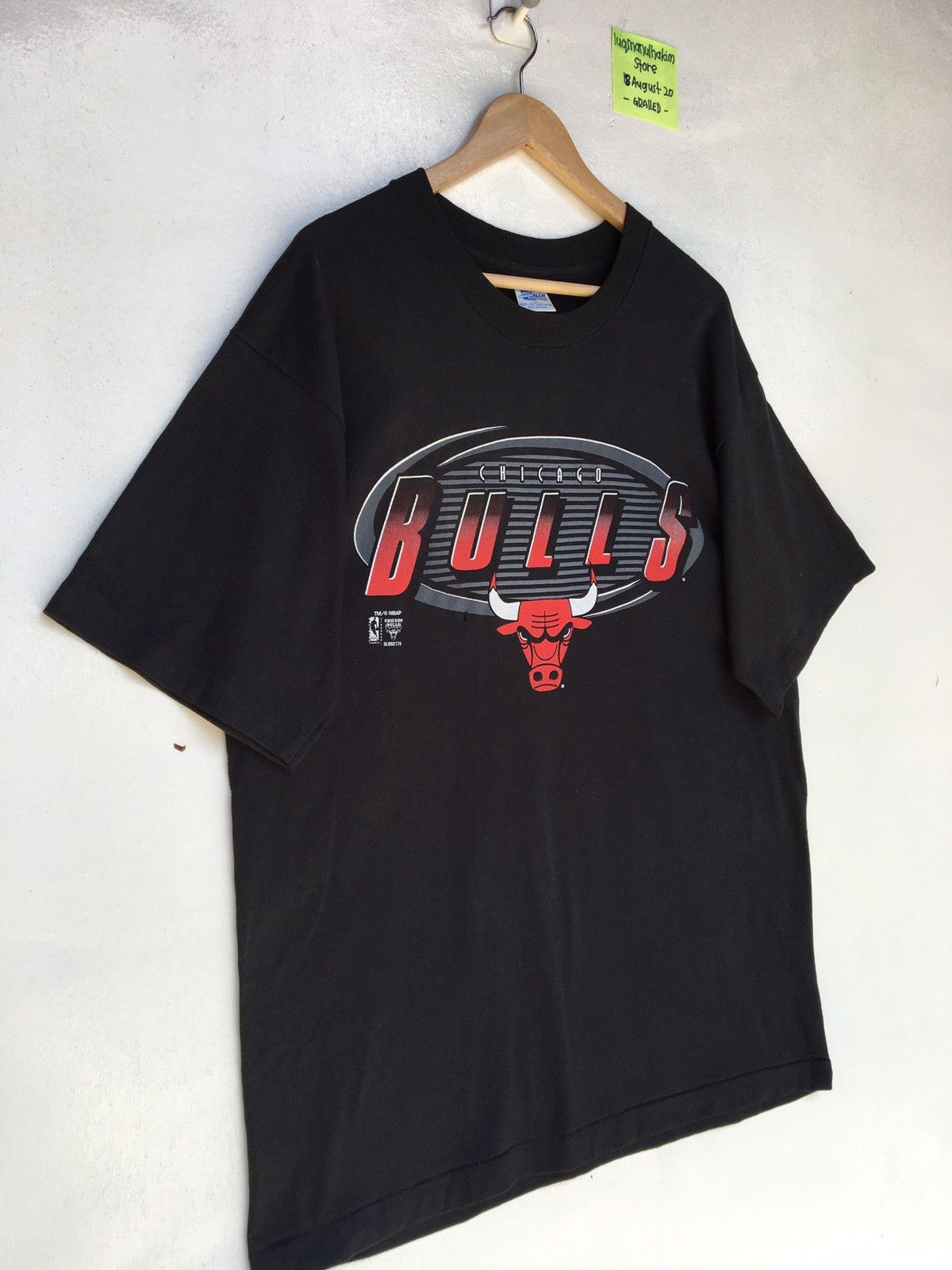 NBA Vintage 90’s Chicago Bulls NBA Logo x Saleem Sportswear Tee Size US L / EU 52-54 / 3 - 2 Thumbnail