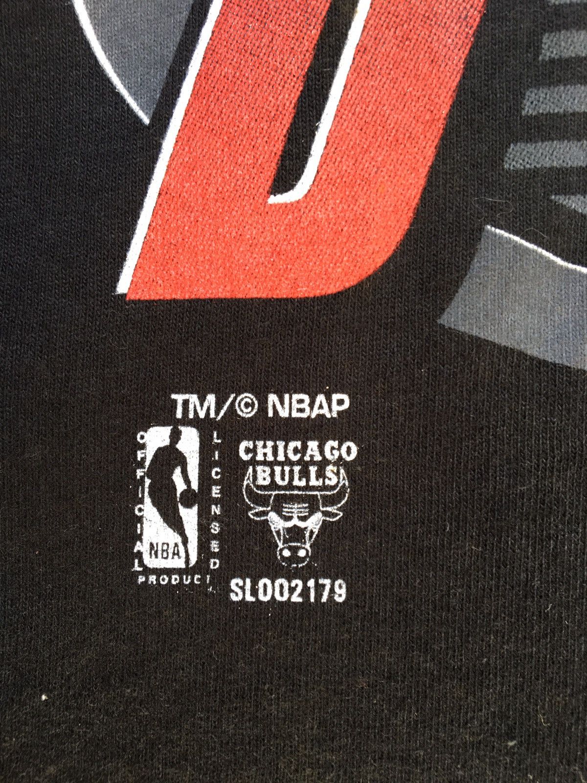 NBA Vintage 90’s Chicago Bulls NBA Logo x Saleem Sportswear Tee Size US L / EU 52-54 / 3 - 7 Thumbnail