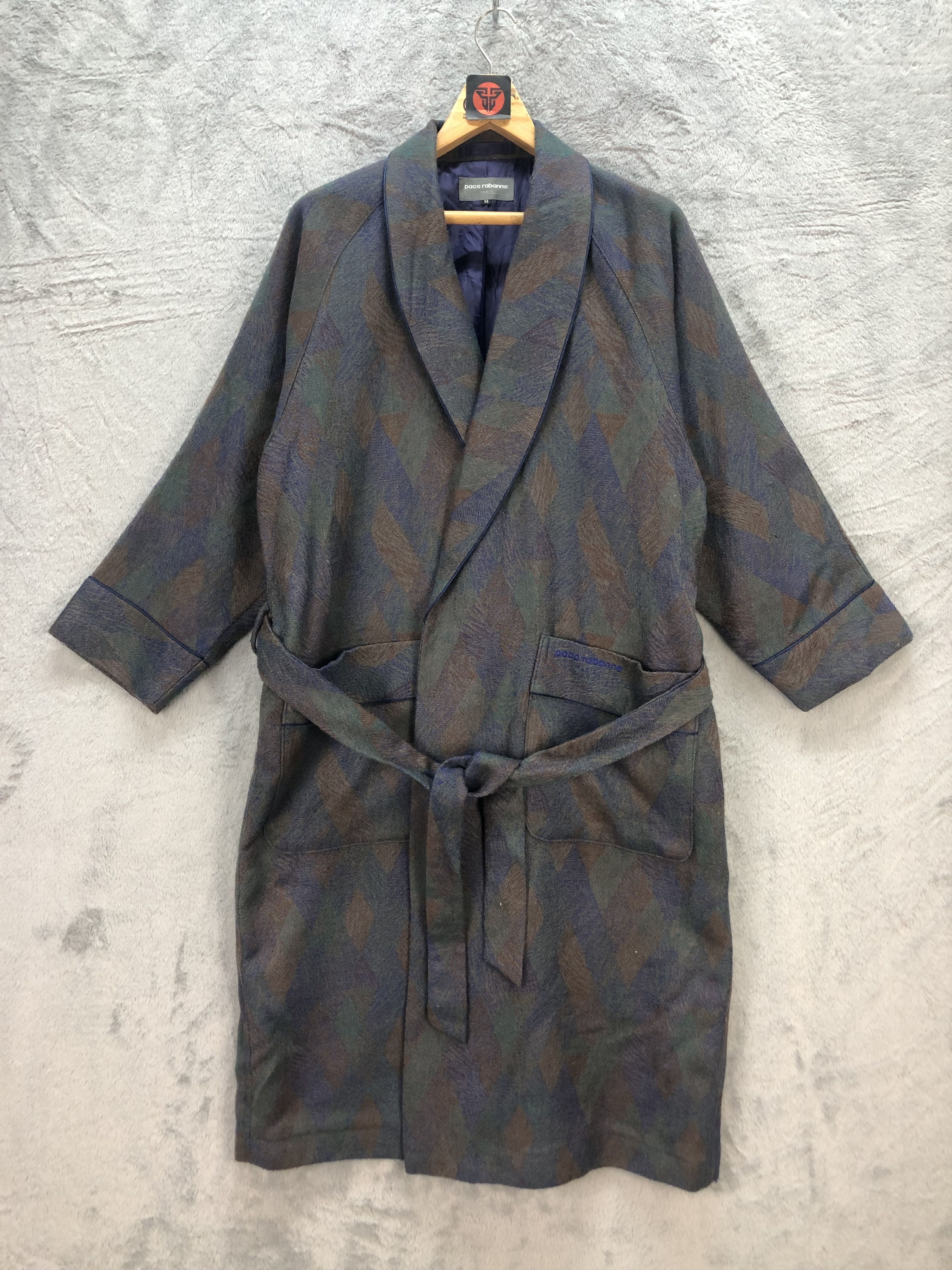 Japanese Brand PACO ROBANNE PARIS ROBES #6658-78 Size US M / EU 48-50 / 2 - 1 Thumbnail