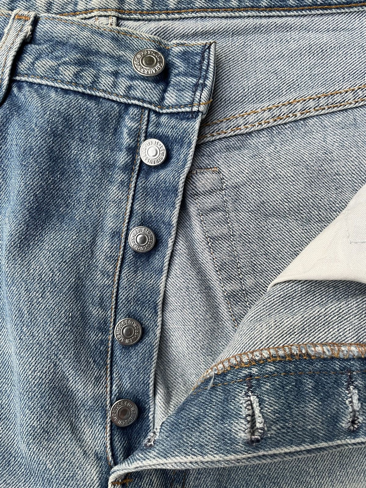 Levi's Vintage Levi’s 501 e 1991 Usa Aging Faded Distressed Denim Size US 33 - 21 Thumbnail