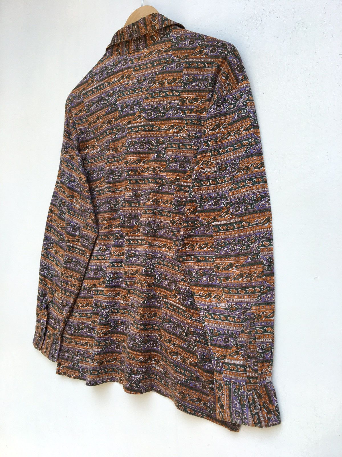 Yves Saint Laurent Vtg 90s Yves Saint Laurent Paisley Unique Design Longsleeve Size US L / EU 52-54 / 3 - 11 Thumbnail