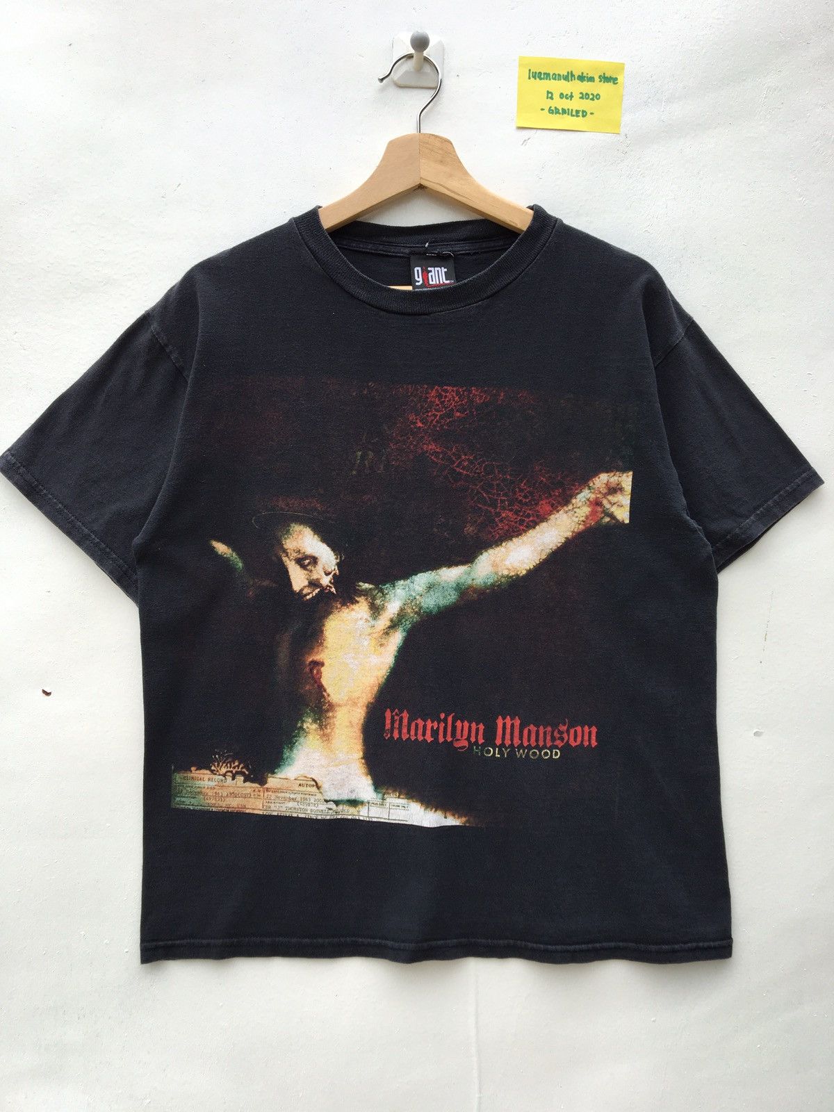 image of Band Tees x Marilyn Manson VTG Marylin Manson Guns, God And Government (Holy Wood Era) in Black (Si