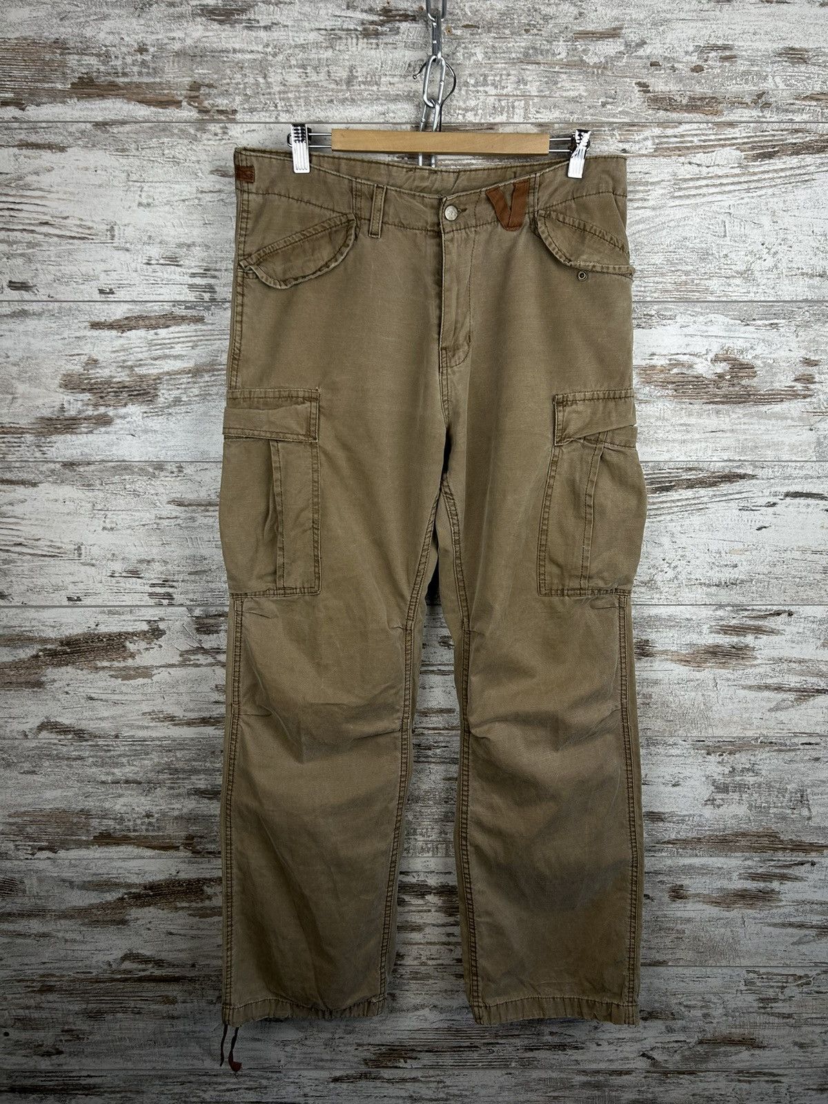 image of Archival Clothing x Lee Mens Vintage Lee Cargo Pants Military Archive Y2K in Brown (Size 33)