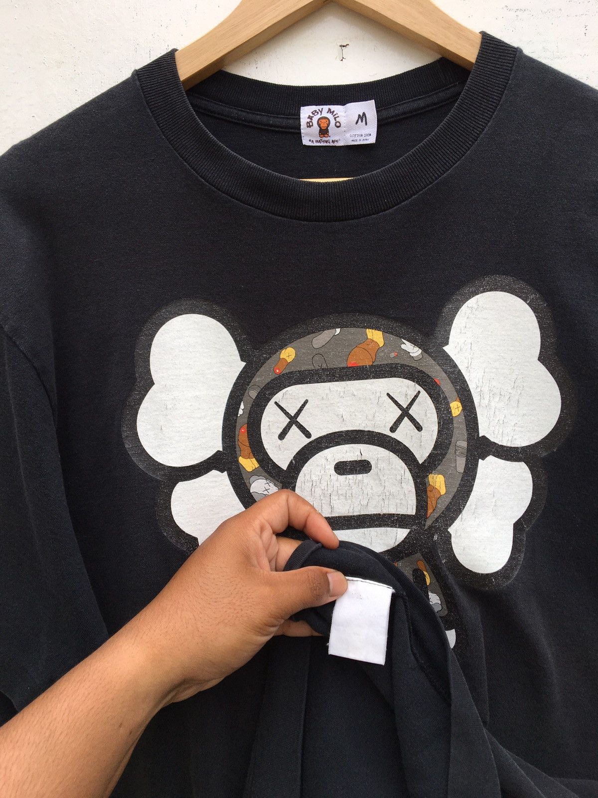 Bape × Kaws SS05 Bape x Kaws Baby Milo Tee Size US M / EU 48-50 / 2 - 14 Thumbnail