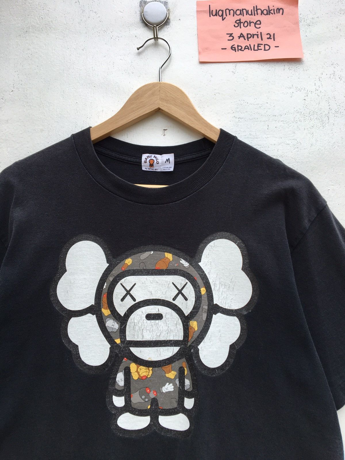 Bape × Kaws SS05 Bape x Kaws Baby Milo Tee Size US M / EU 48-50 / 2 - 5 Thumbnail