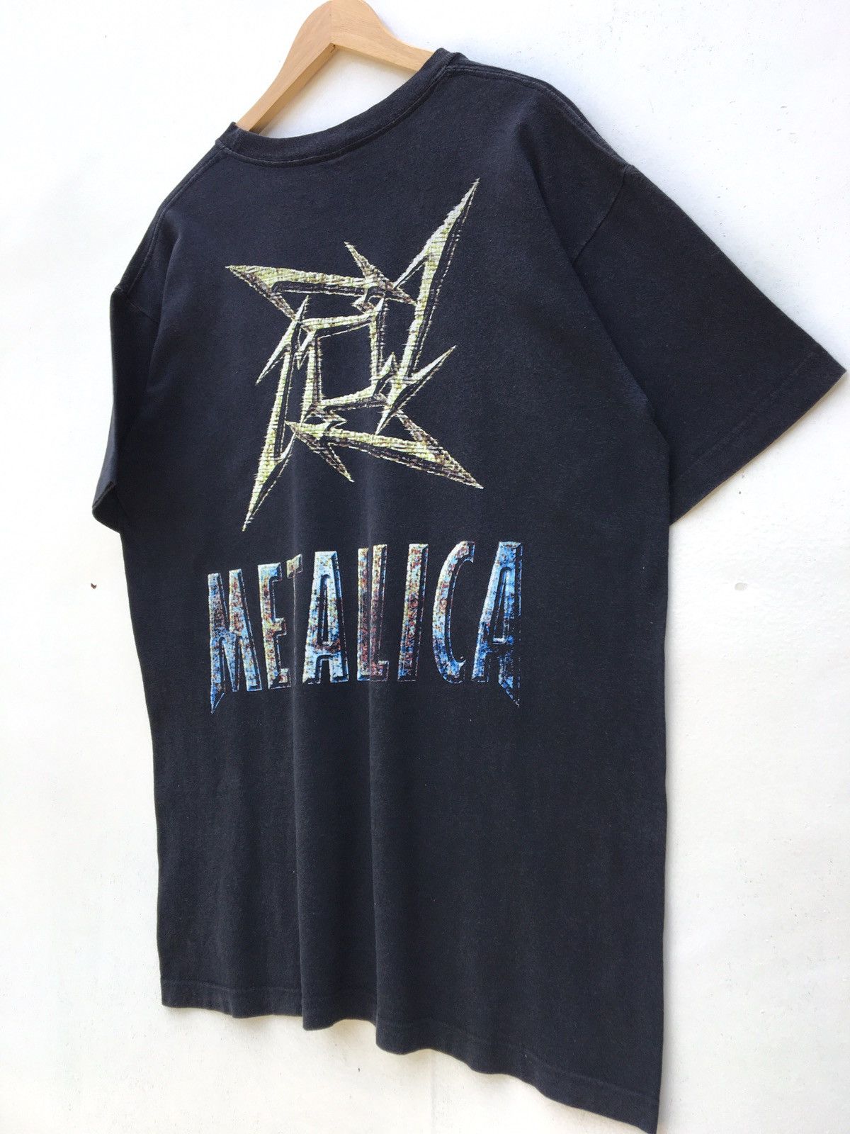 Band Tees Vintage 90s Tour Metallica Giant Tag Band T Shirt Size US L / EU 52-54 / 3 - 3 Thumbnail