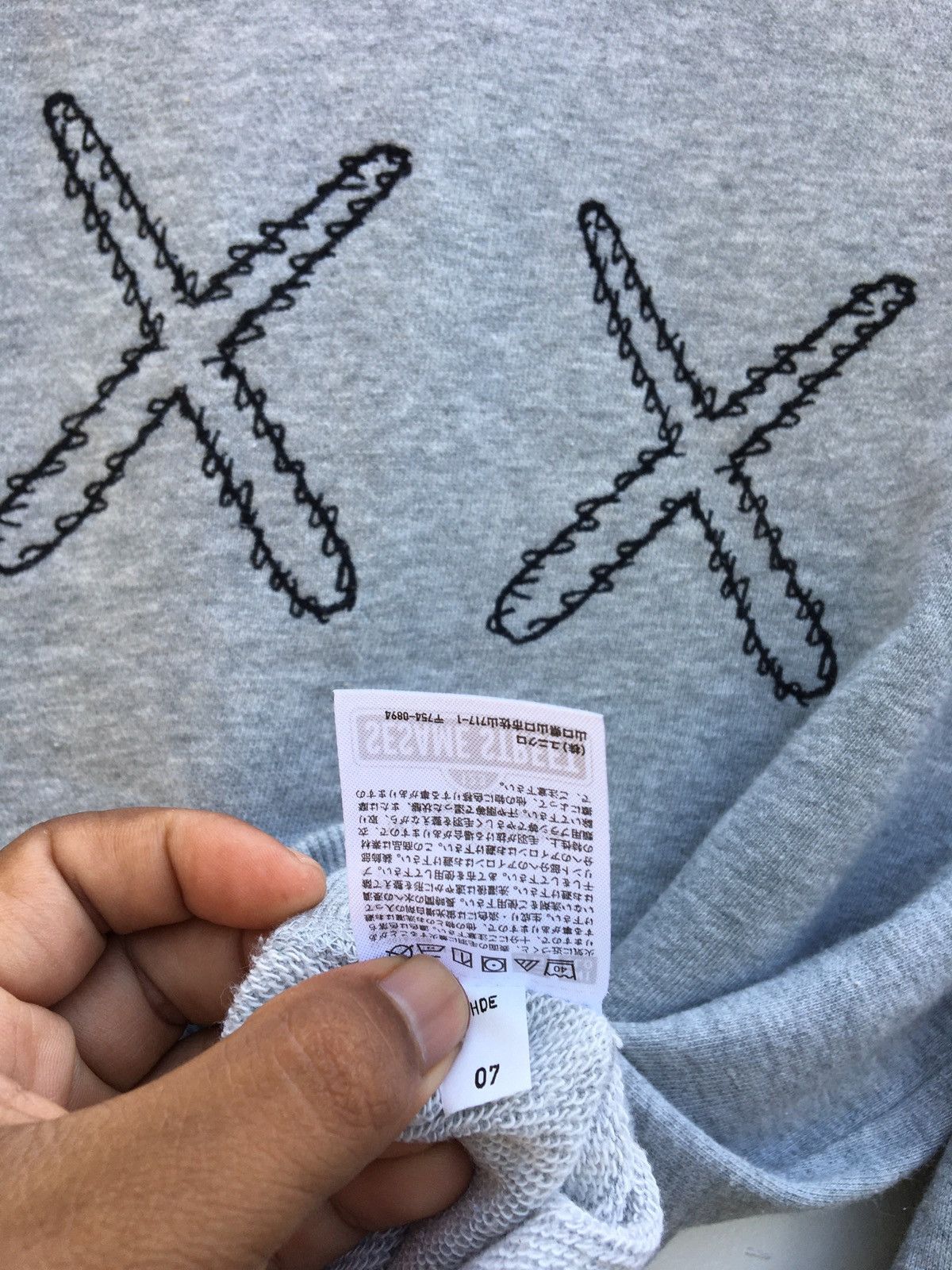 Kaws × Uniqlo Kaws x Uniqlo Sesame Street Grey Crewneck Sweatshirt Size US M / EU 48-50 / 2 - 8 Thumbnail