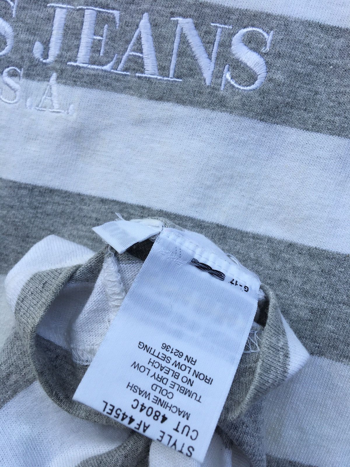 Guess Vintage 90s Guess Jeans Embroidered Striped Tee Size US M / EU 48-50 / 2 - 22 Thumbnail