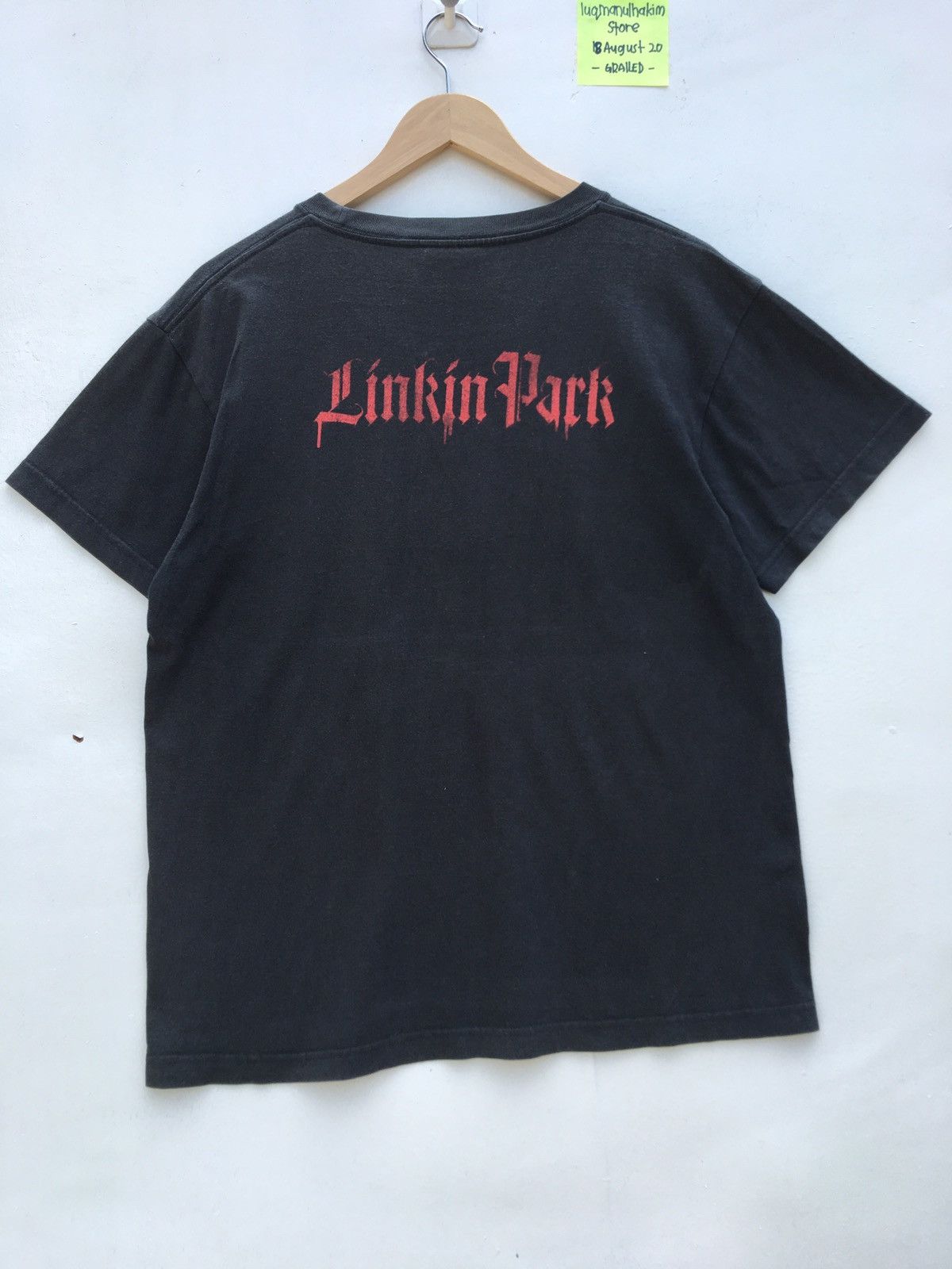 Band Tees Vintage Linkin Park Hybrid Theory LP Spellout Tshirt Size US M / EU 48-50 / 2 - 1 Thumbnail